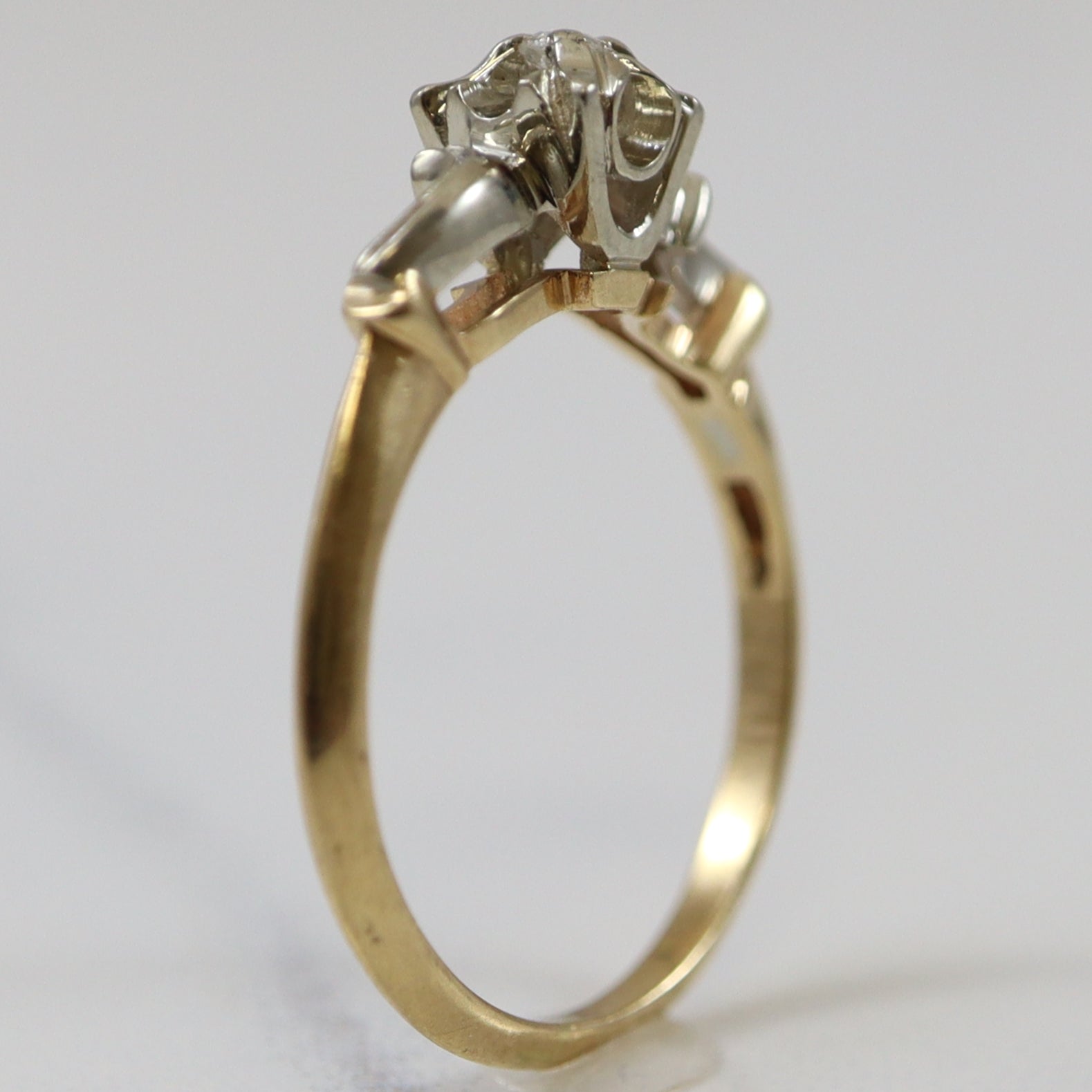 Bague solitaire rétro en diamant | 0,02 ct | Taille 5,25 |