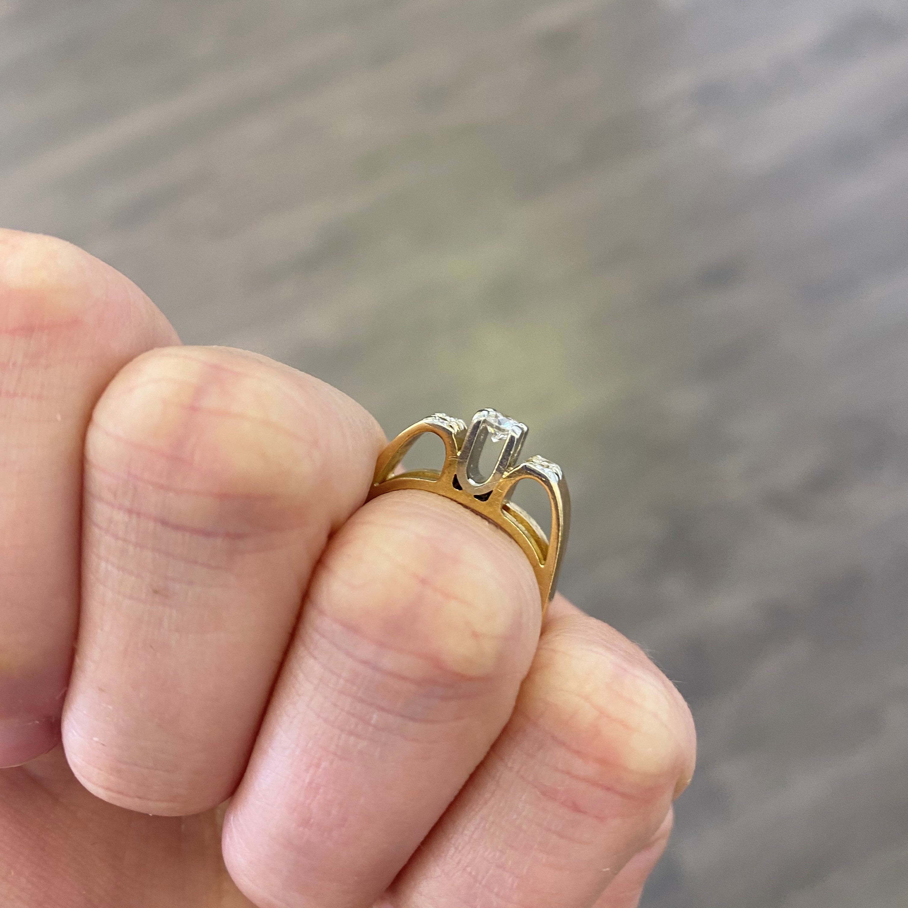 High Shoulder Diamond Engagement Ring | 0.37ctw | SZ 6.25 |
