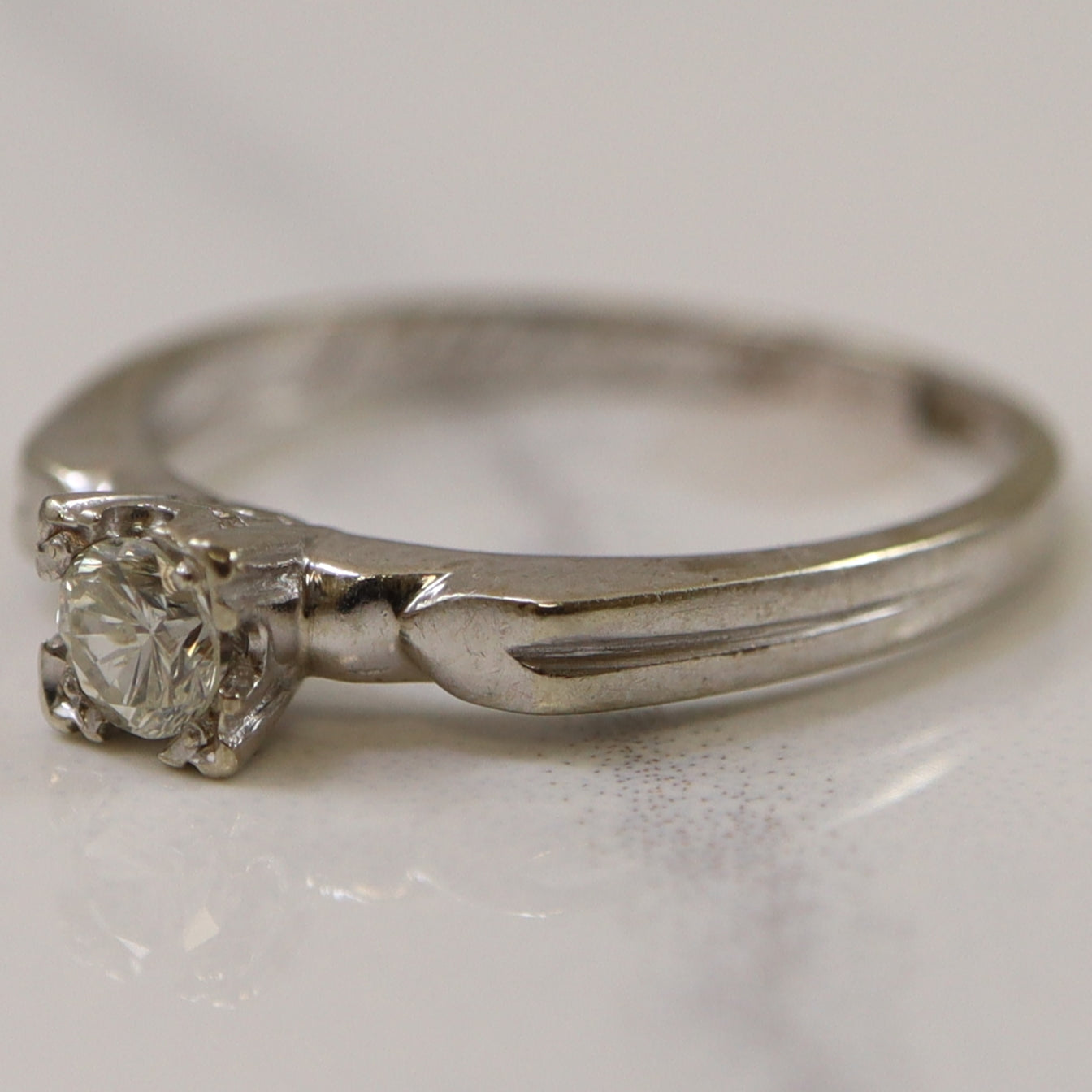 Retro Solitaire Diamond Ring | 0.15ct | SZ 5.75 |