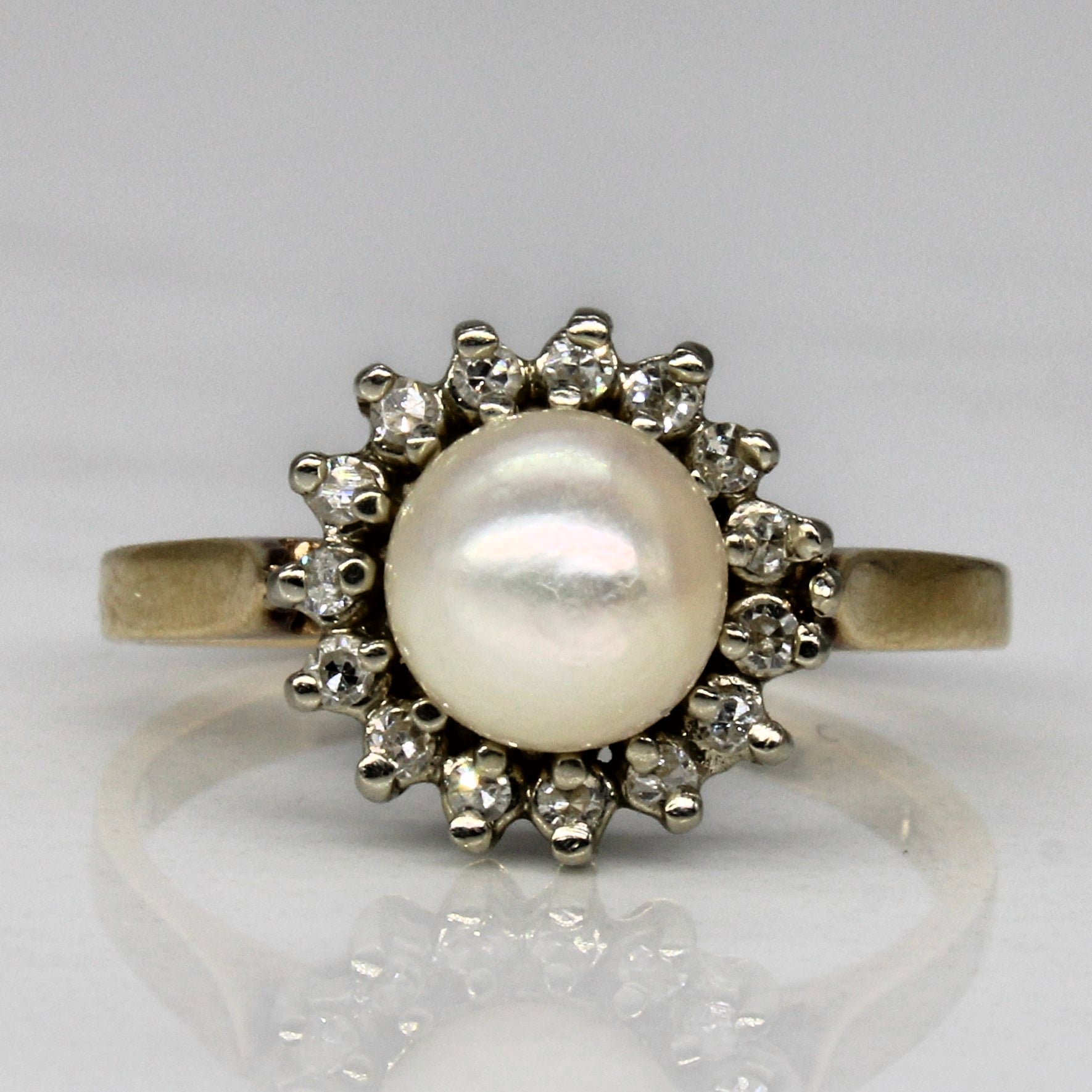 Pearl & Diamond Cocktail Ring | 0.15ctw | SZ 6.25 |