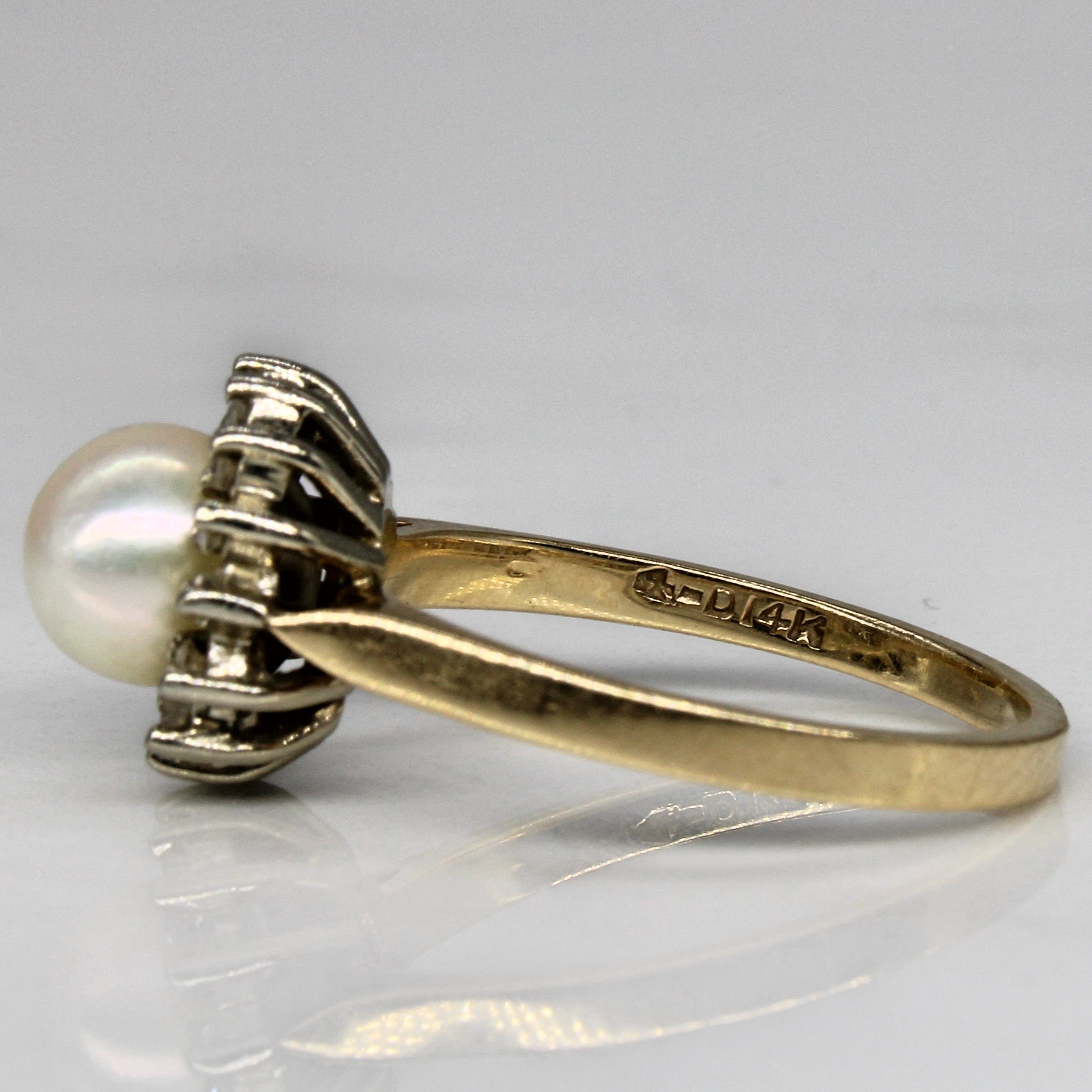 Pearl & Diamond Cocktail Ring | 0.15ctw | SZ 6.25 |