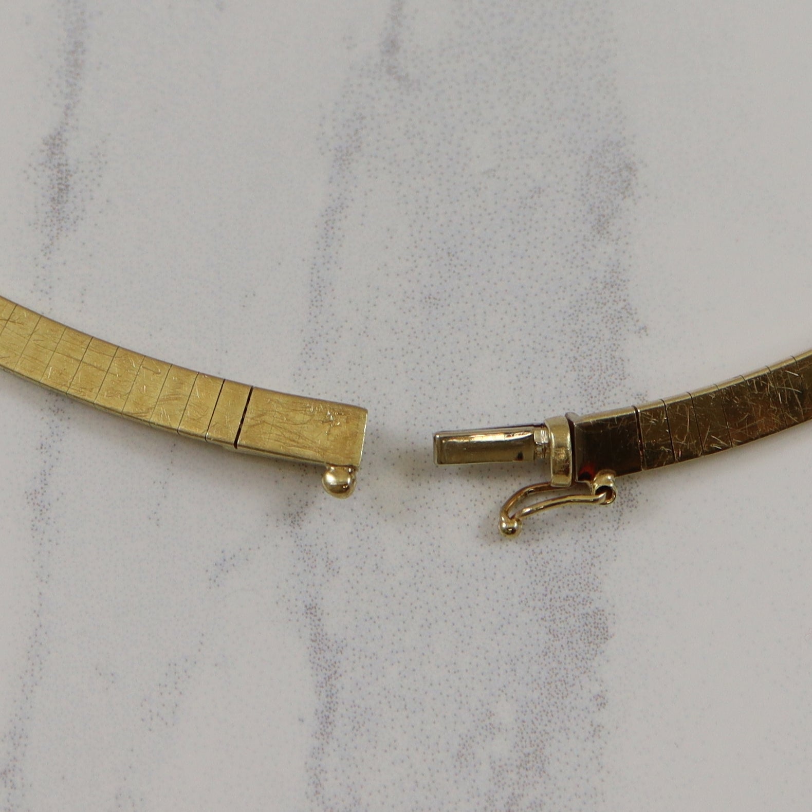 Diamond Triangle Collar Necklace | 0.90ctw | 16.5" |