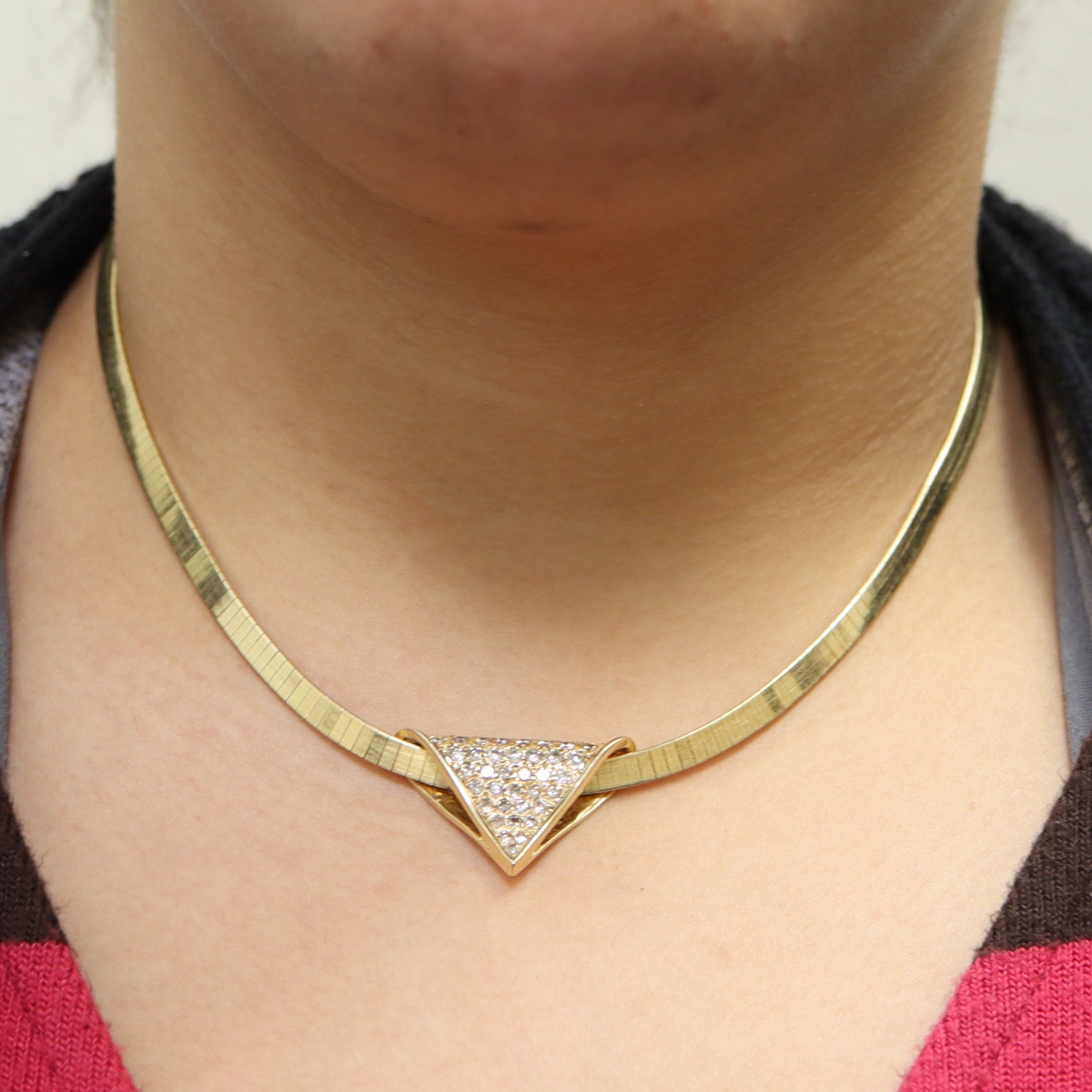 Diamond Triangle Collar Necklace | 0.90ctw | 16.5" |