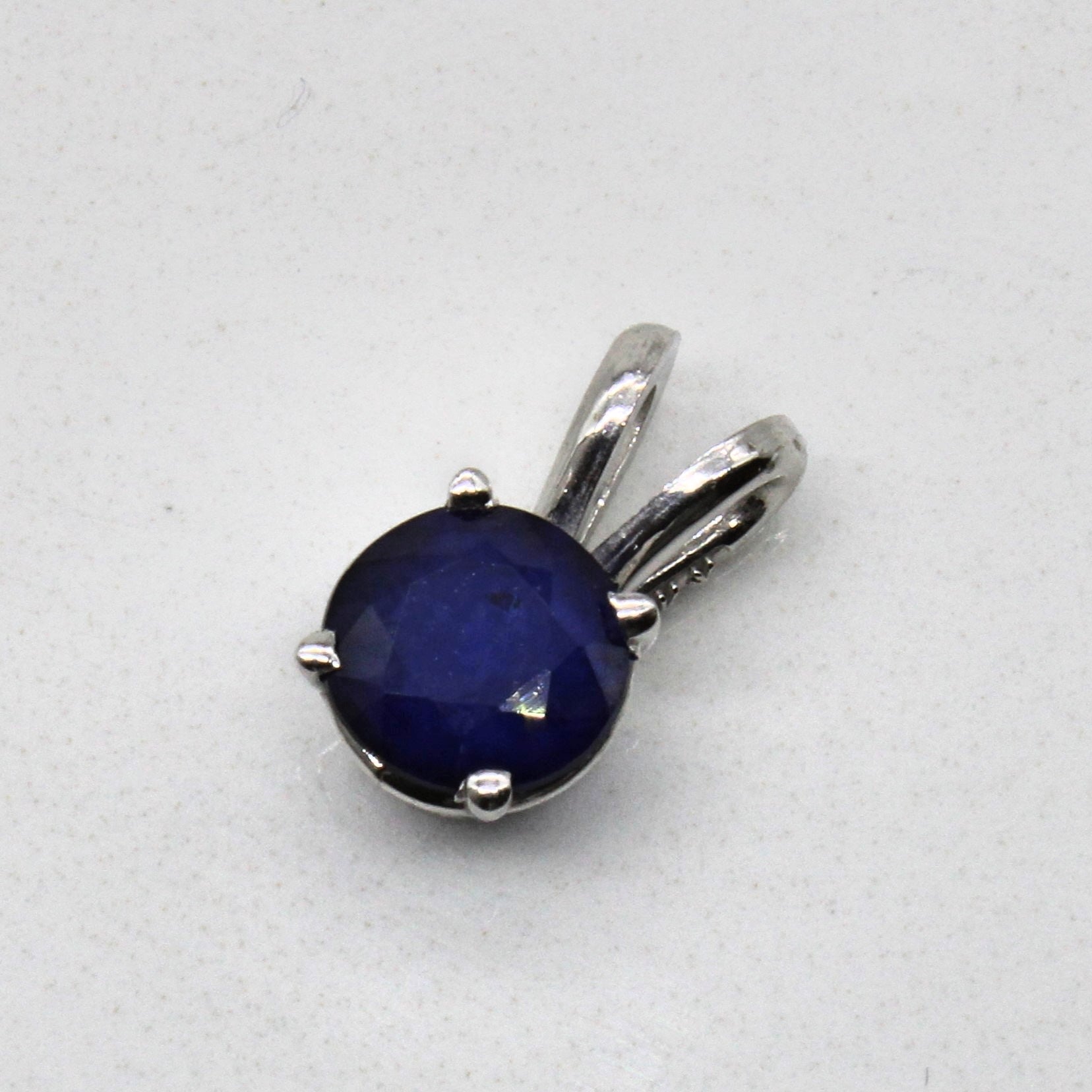 Synthetic Sapphire Pendant | 0.04ct |