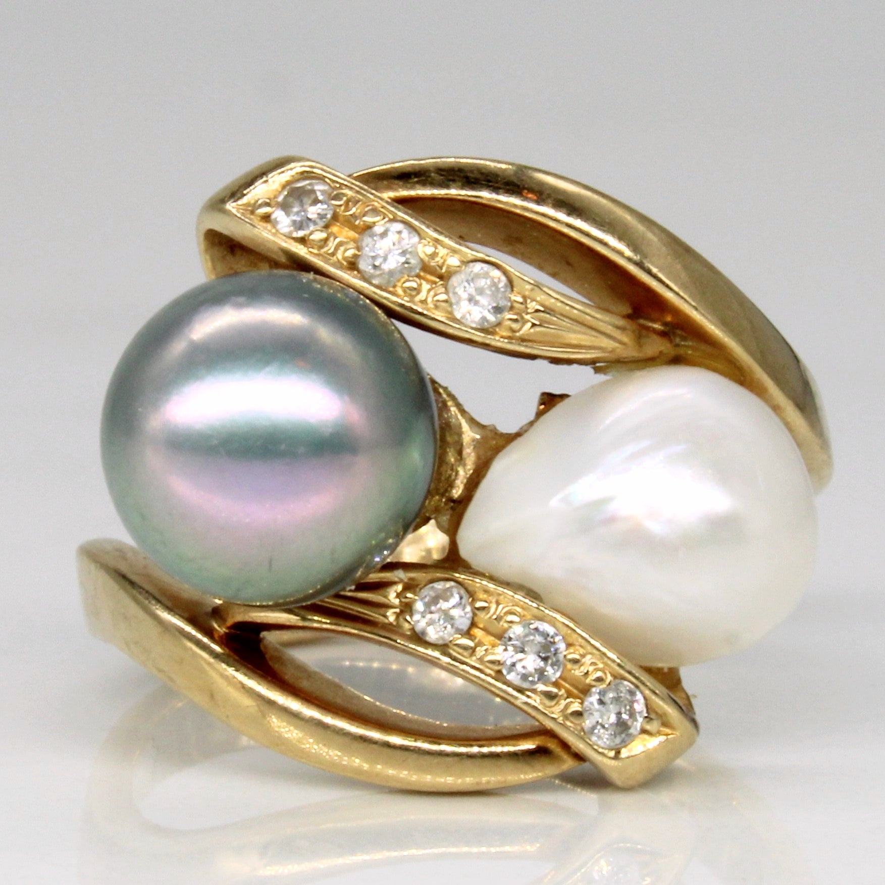Pearl & Diamond Cocktail Ring | 0.06ctw | SZ 6.75 |