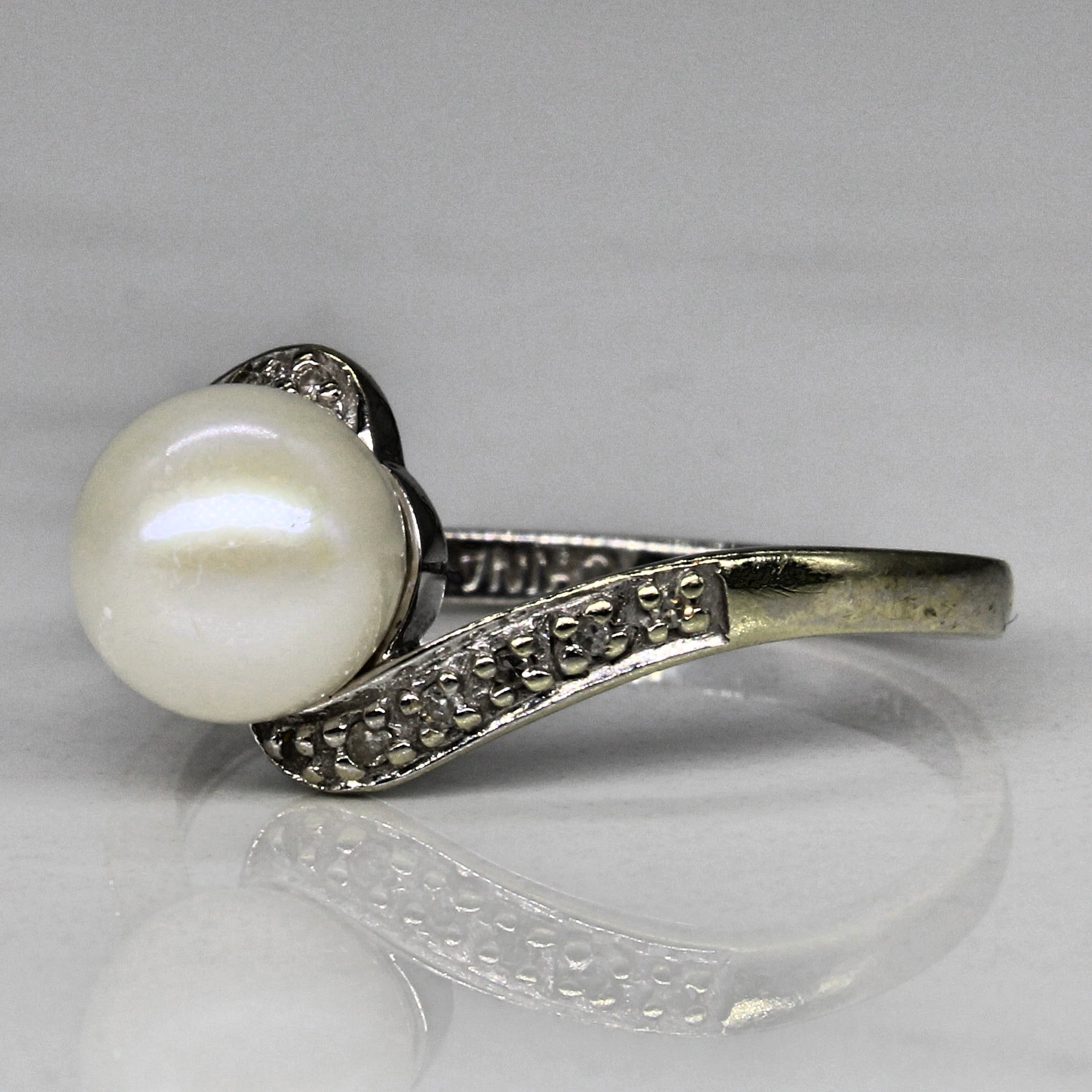 Pearl & Diamond Bypass Ring | 0.05ctw | SZ 7 |