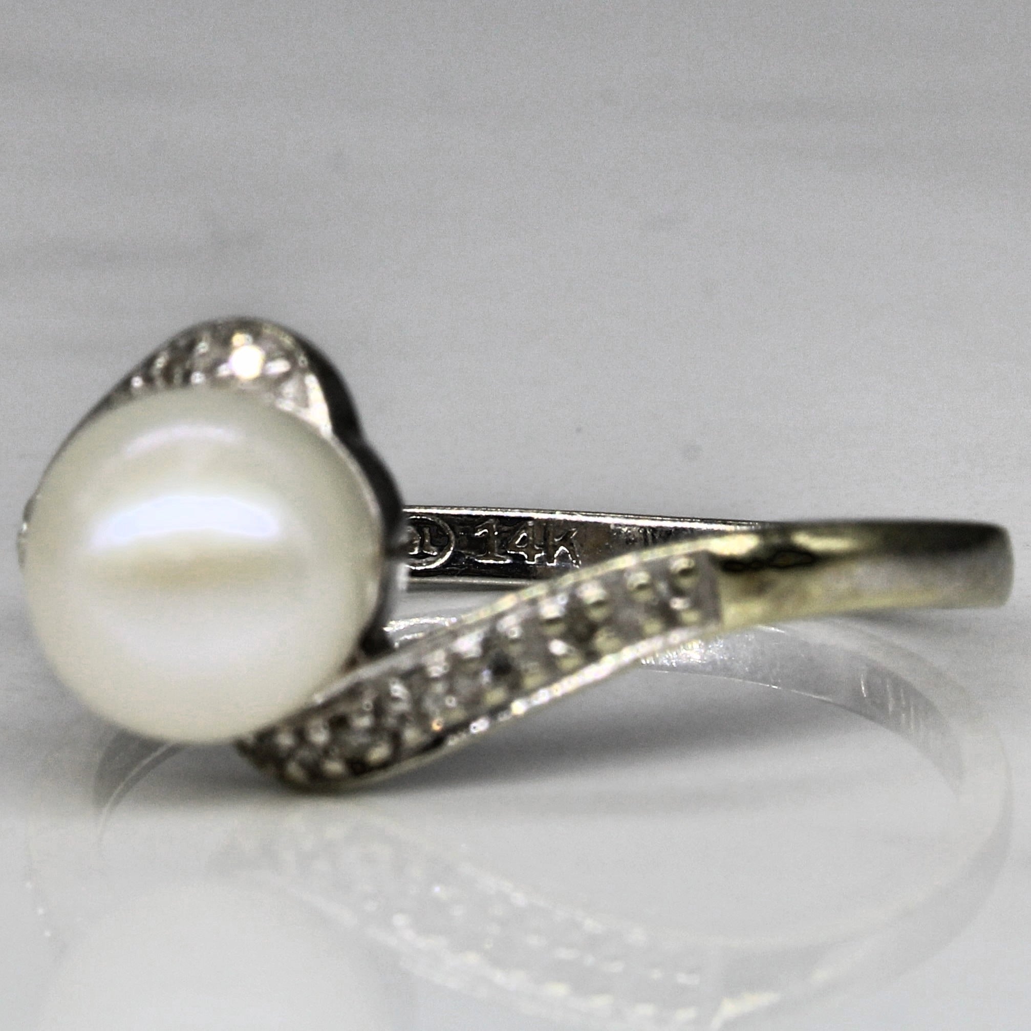 Pearl & Diamond Bypass Ring | 0.05ctw | SZ 7 |