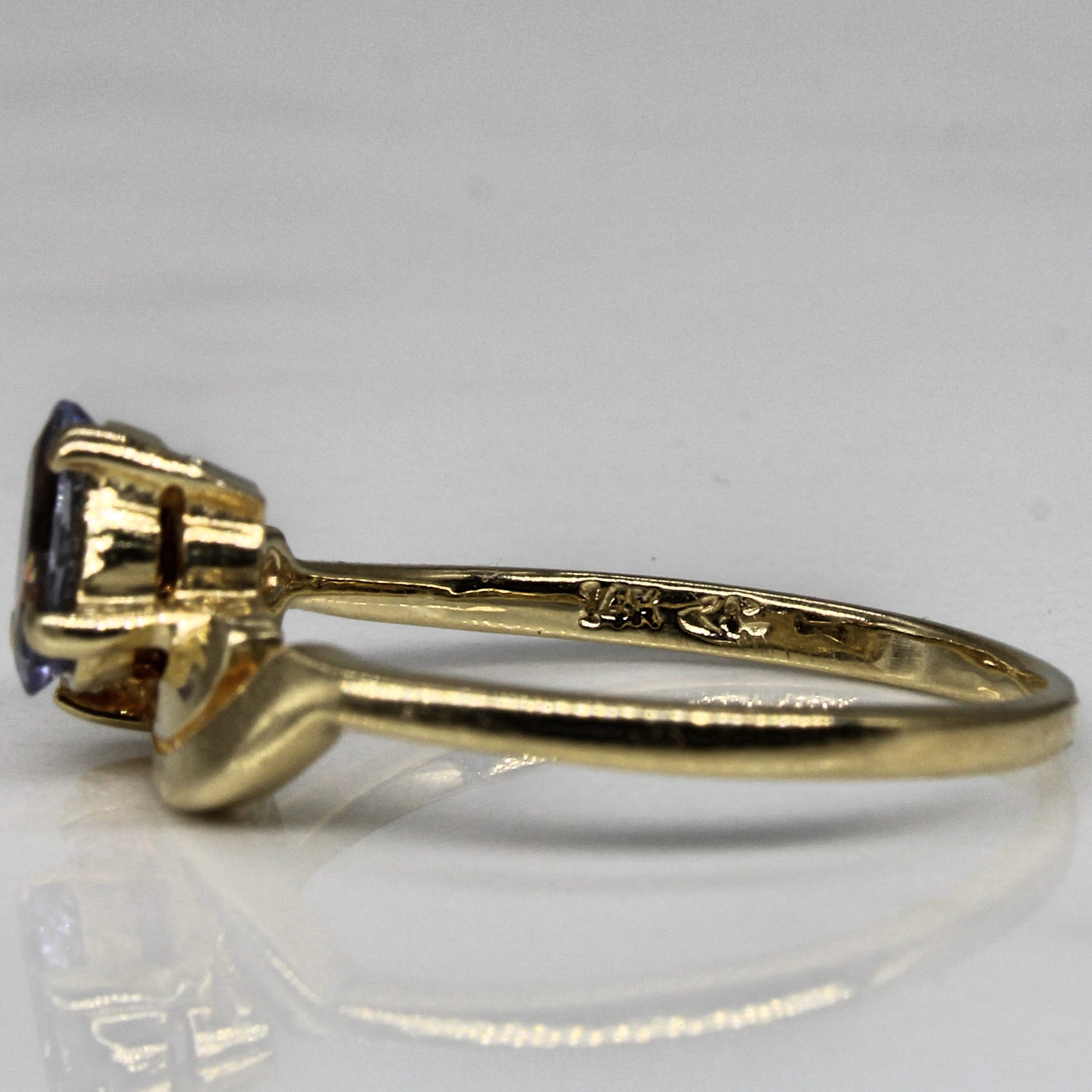 Tanzanite & Diamond Twist Ring | 0.30ct, 0.06ctw | SZ 5.5 |