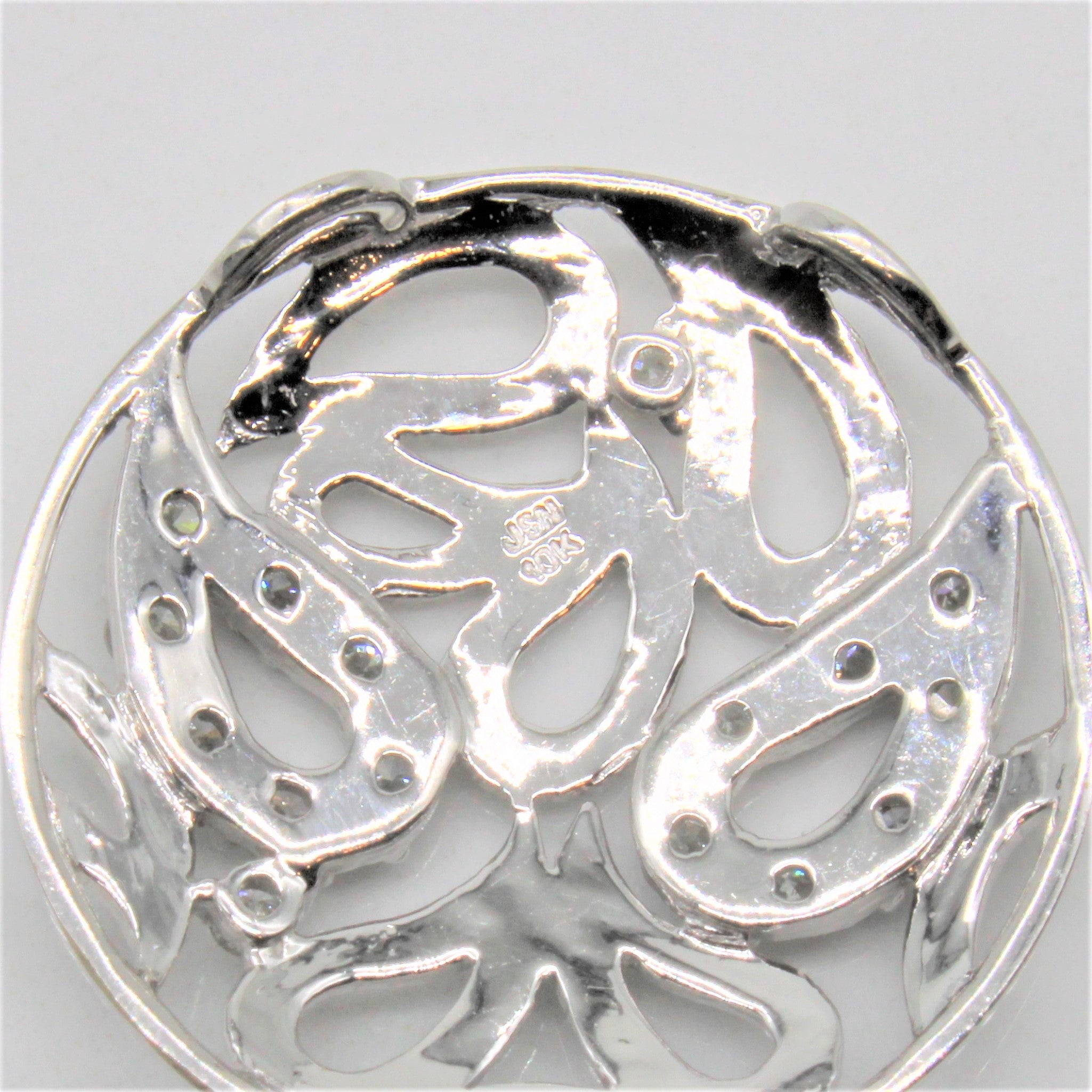 Pendentif tourbillon de diamants | 0,50 ct |