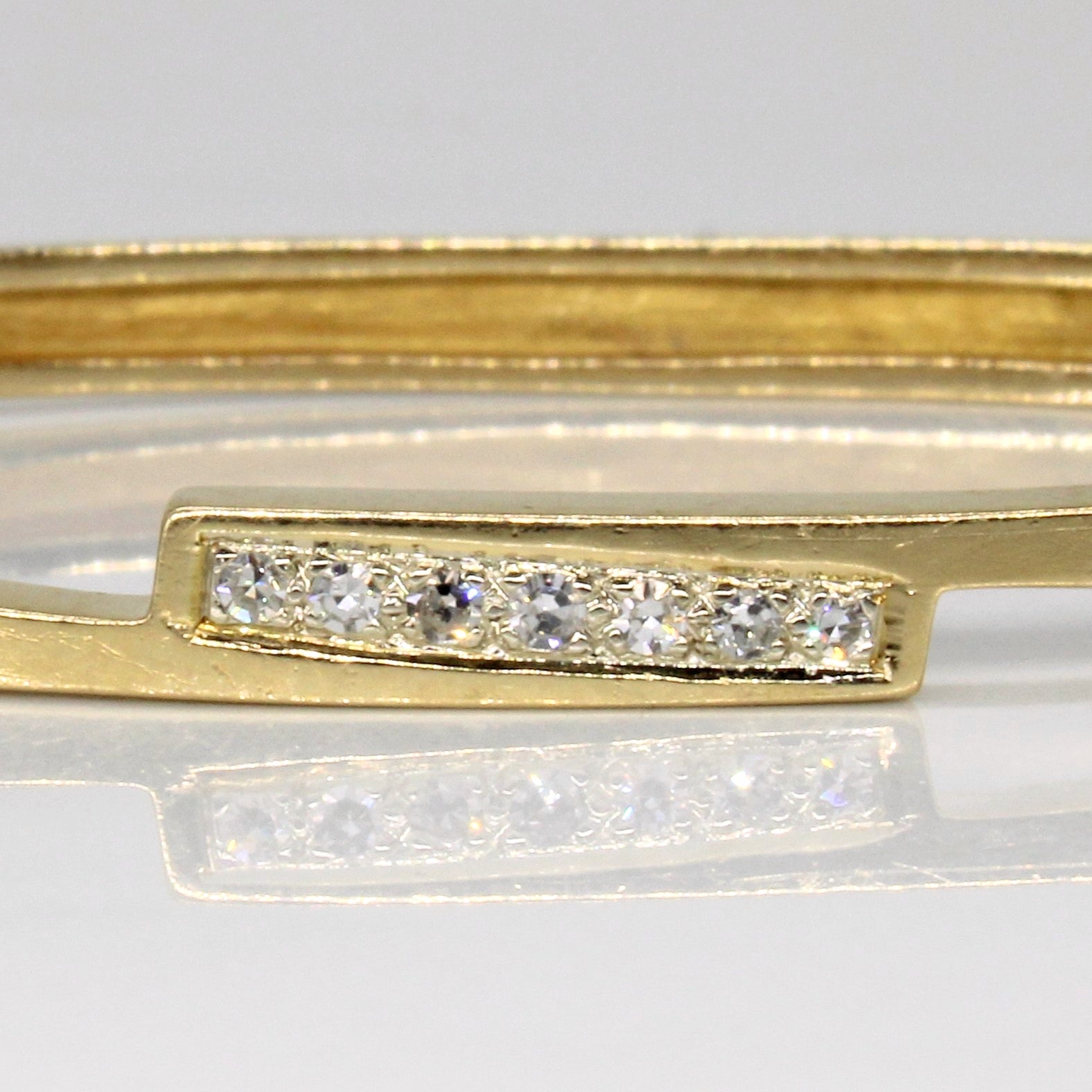 Diagonal Pave Diamond Bar Bracelet | 0.15ctw | 6.5" |