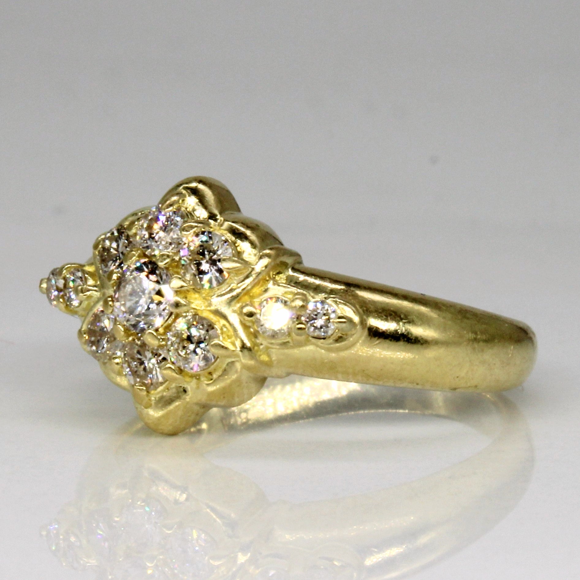 Diamond Cluster Ring | 0.50ctw | SZ 5.75 |