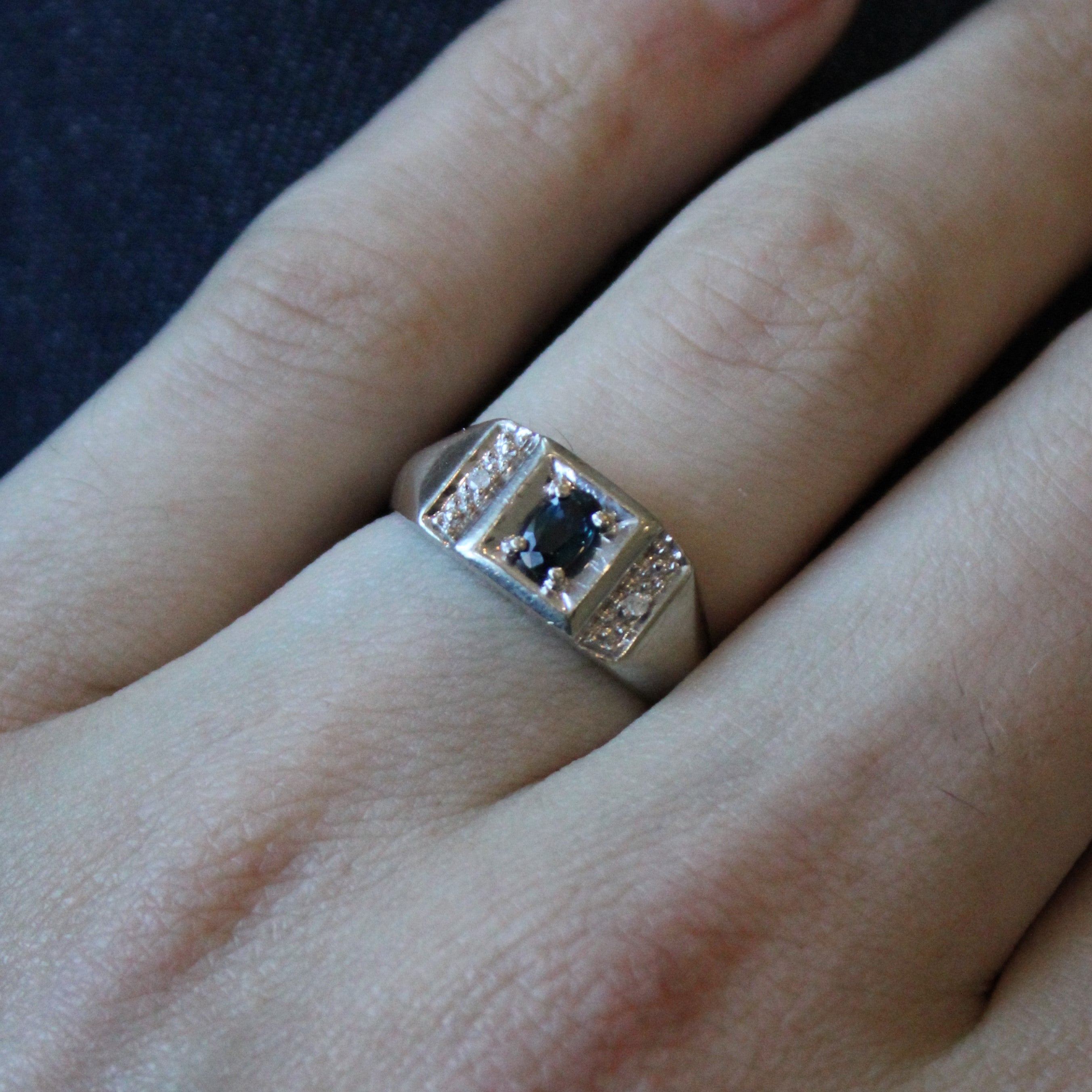 Sapphire & Diamond Ring | 0.35ct, 0.01ctw | SZ 7.75 |