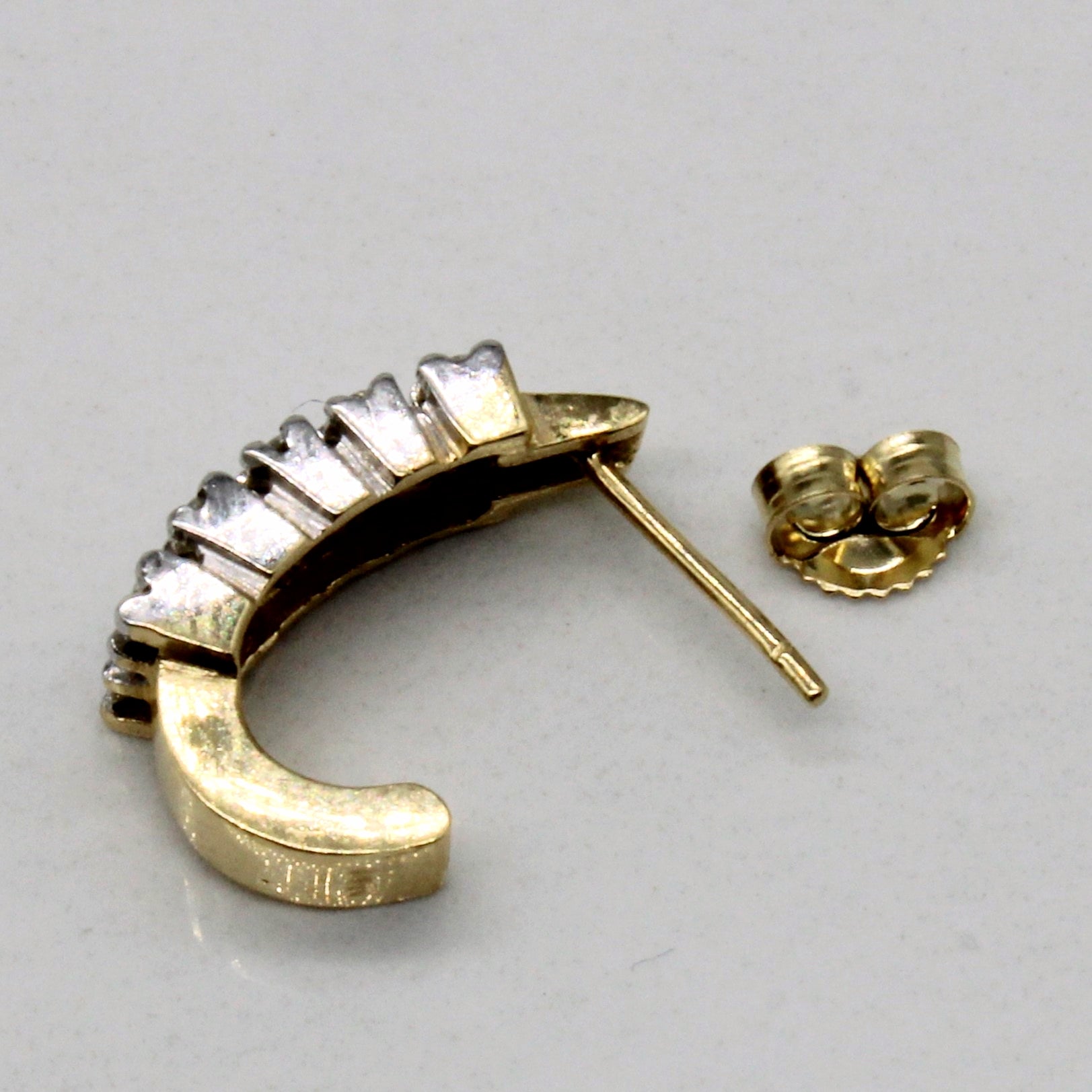 Boucles d'oreilles demi-créoles en diamant | 0,40 ct |