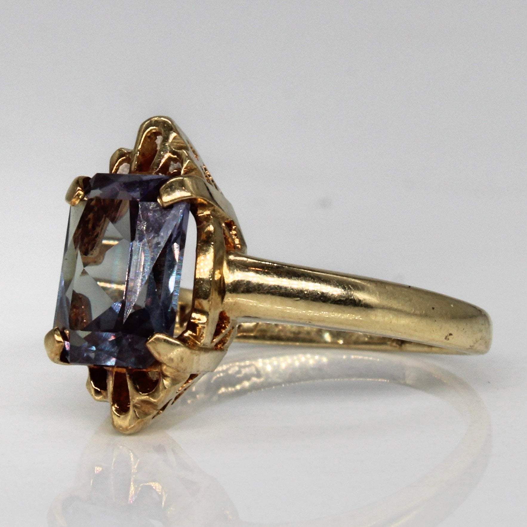 Synthetic Colour Change Sapphire Ring | 1.70ct | SZ 5 |