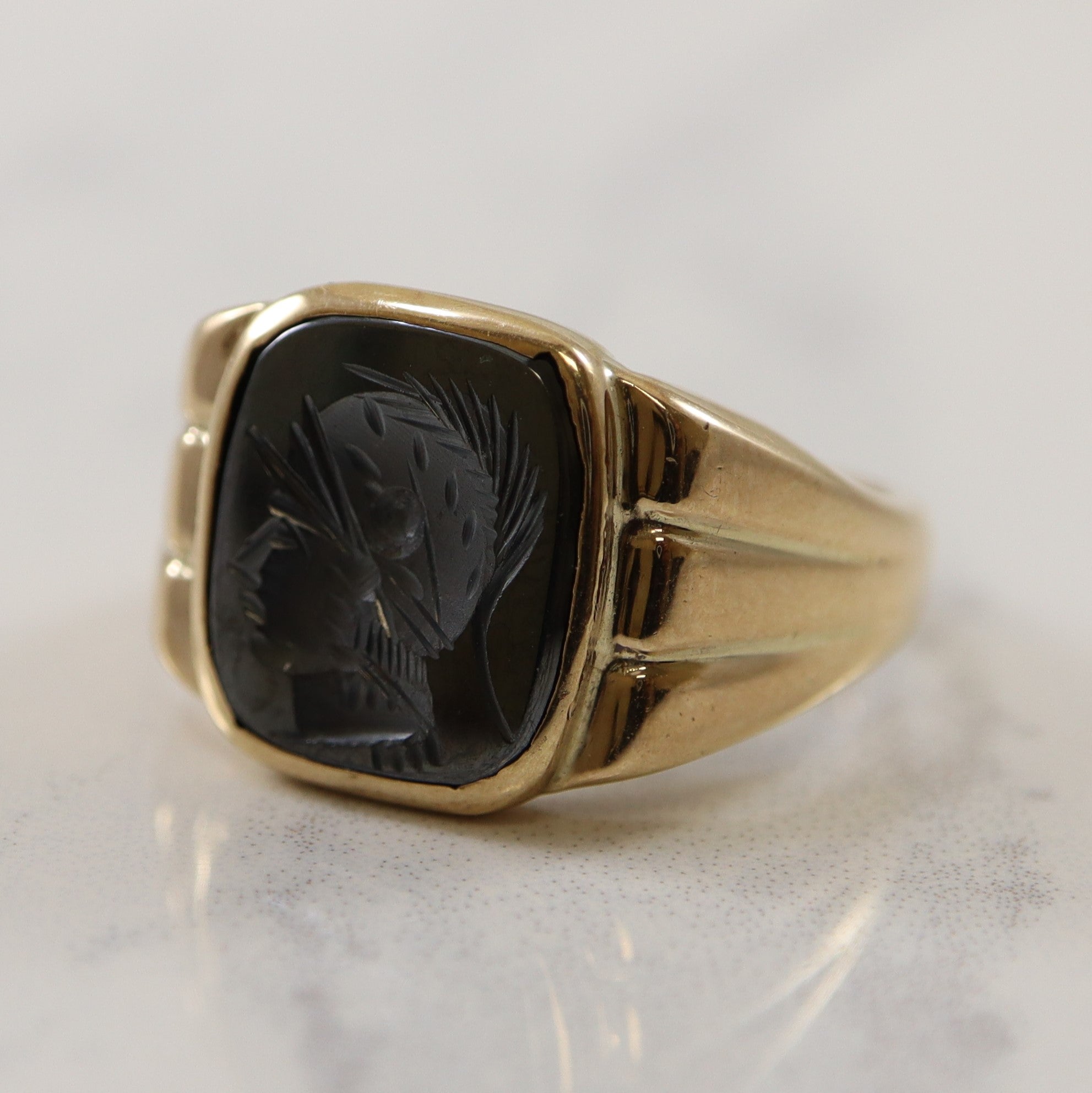 Bague en hématite intaille représentant un soldat romain | 7,00 ct | Taille 9 |