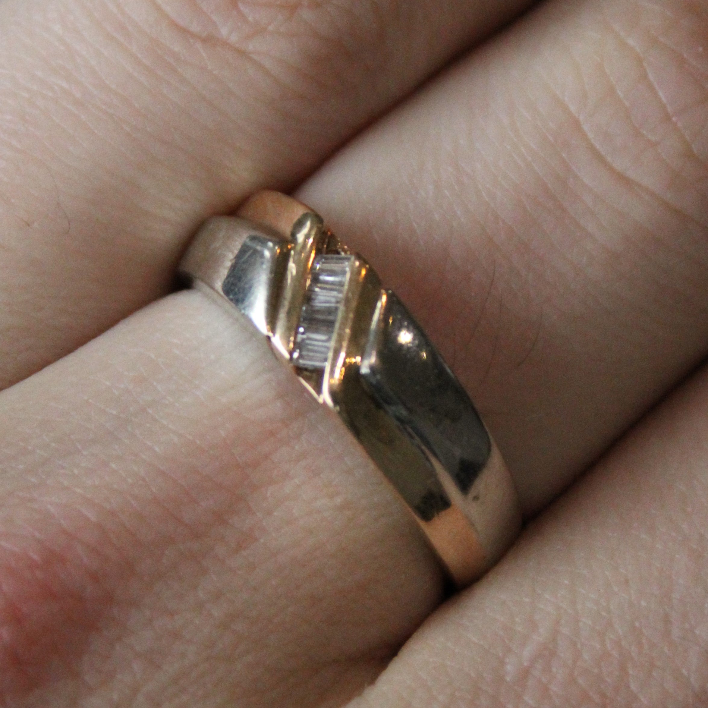 Channel Set Diamond Ring | 0.10ctw | SZ 10 |
