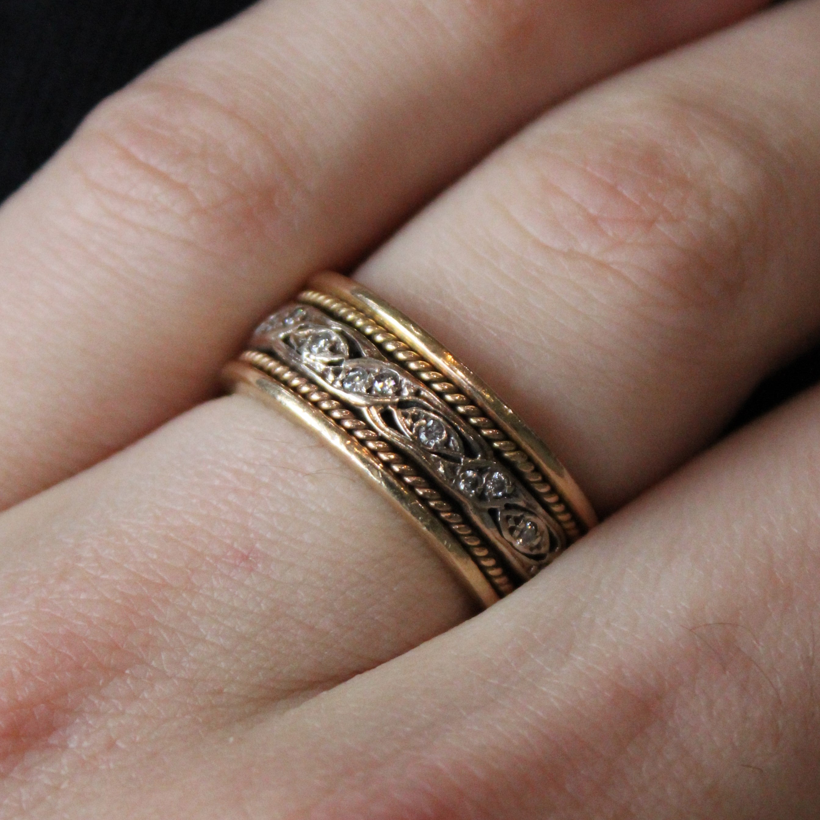 Diamond Ornate Ring | 0.25ctw | SZ 7.5 |