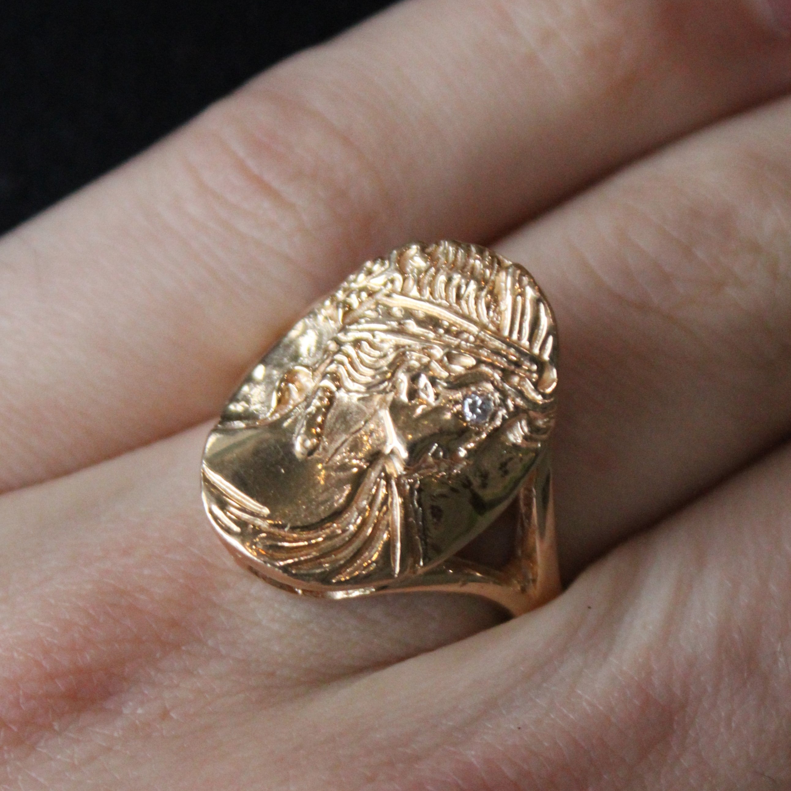 Diamond Portrait Ring | 0.02ct | SZ 8.5 |