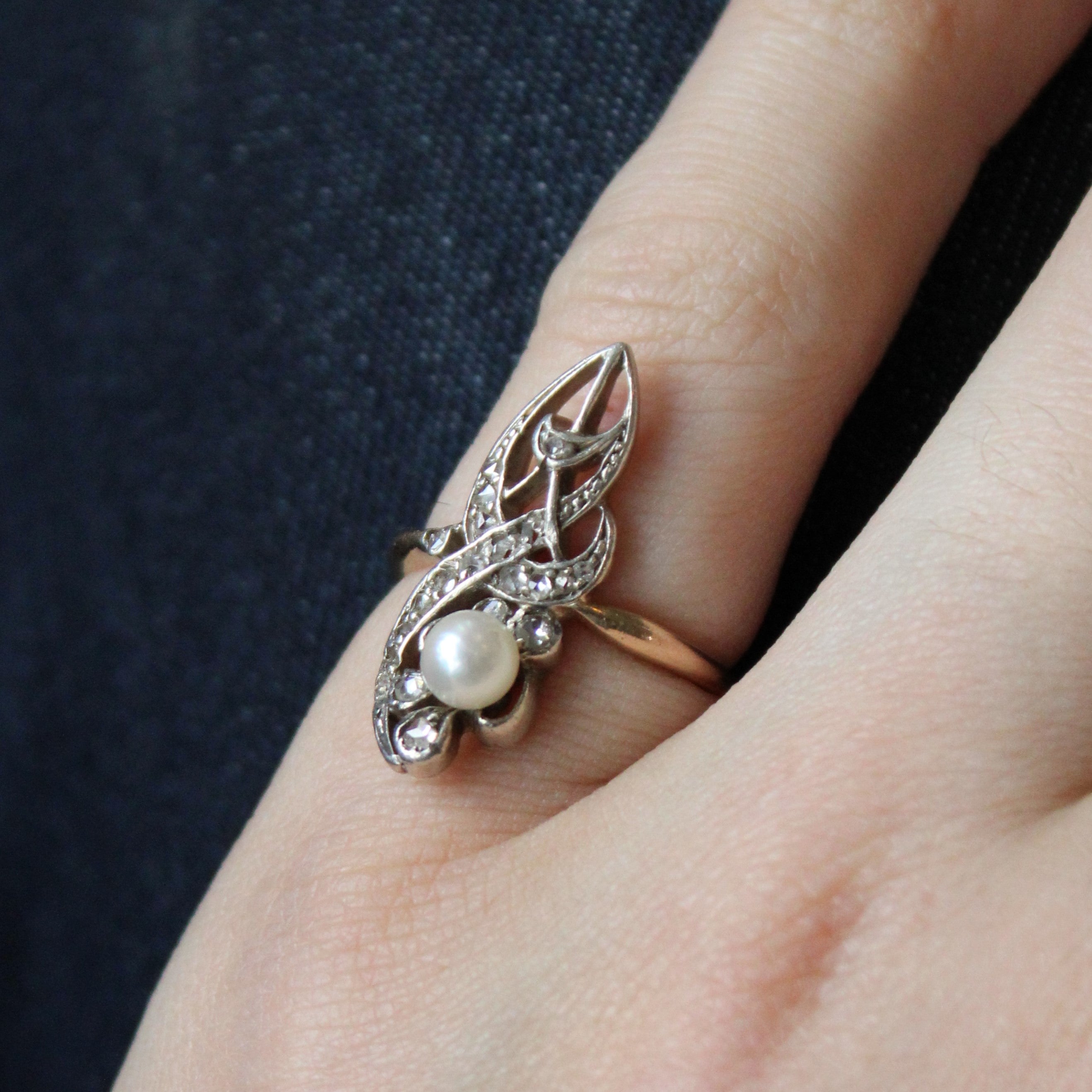 Bague Art Déco en perle et diamant | 0,05 ct | Taille 5,75 |