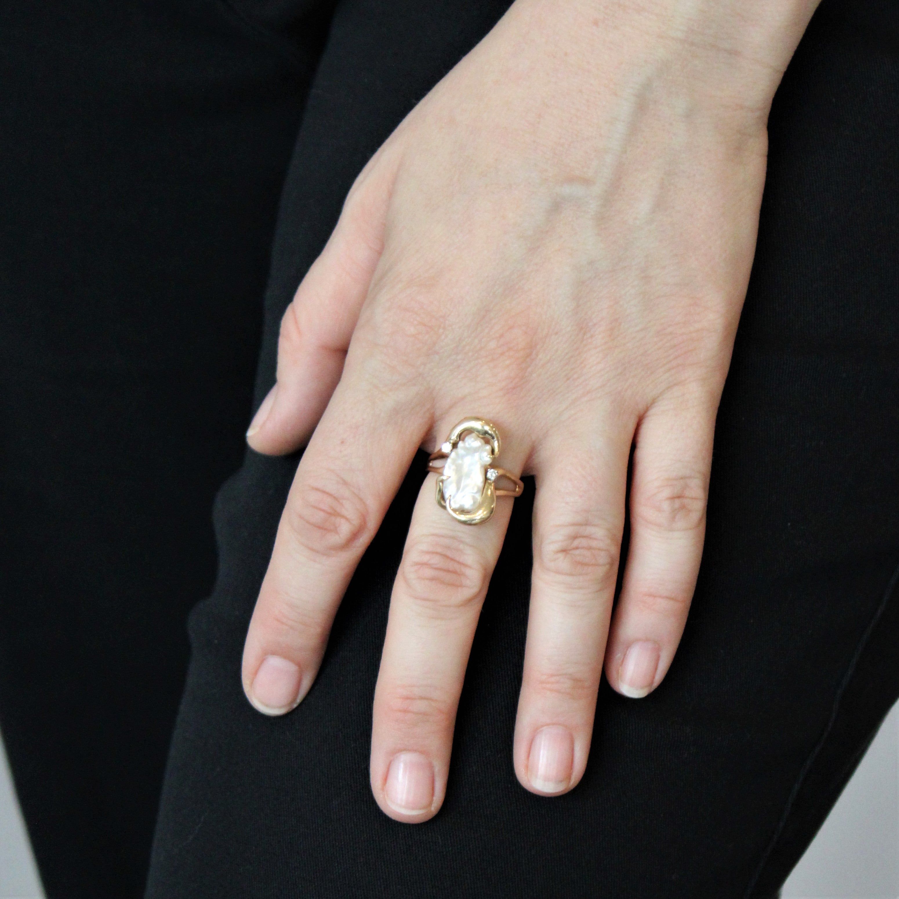 Baroque Pearl & Diamond Cocktail Ring | 0.06ctw | SZ 7.5 |