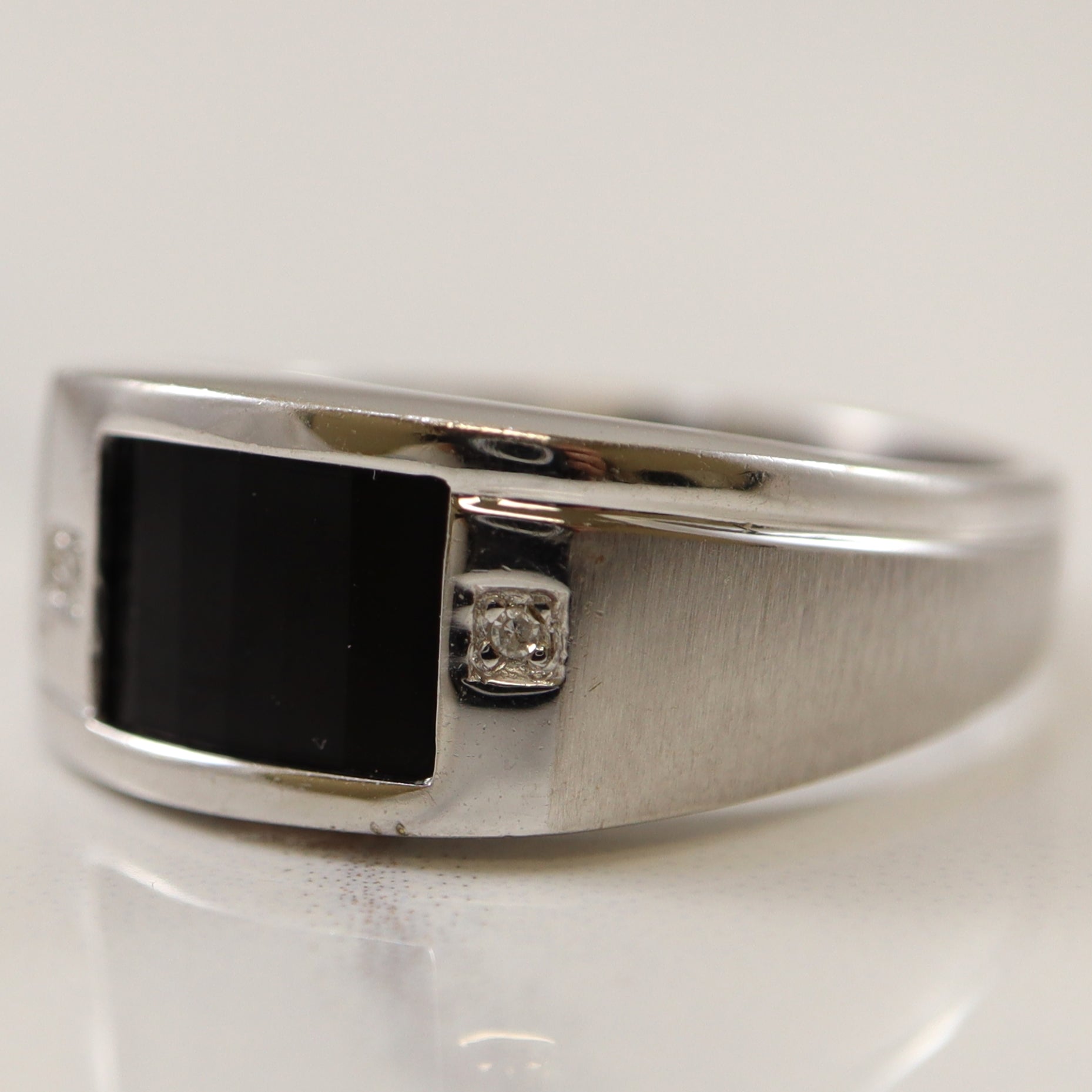 Black Onyx & Diamond Ring | 1.90ct, 0.01ctw | SZ 10.75 |