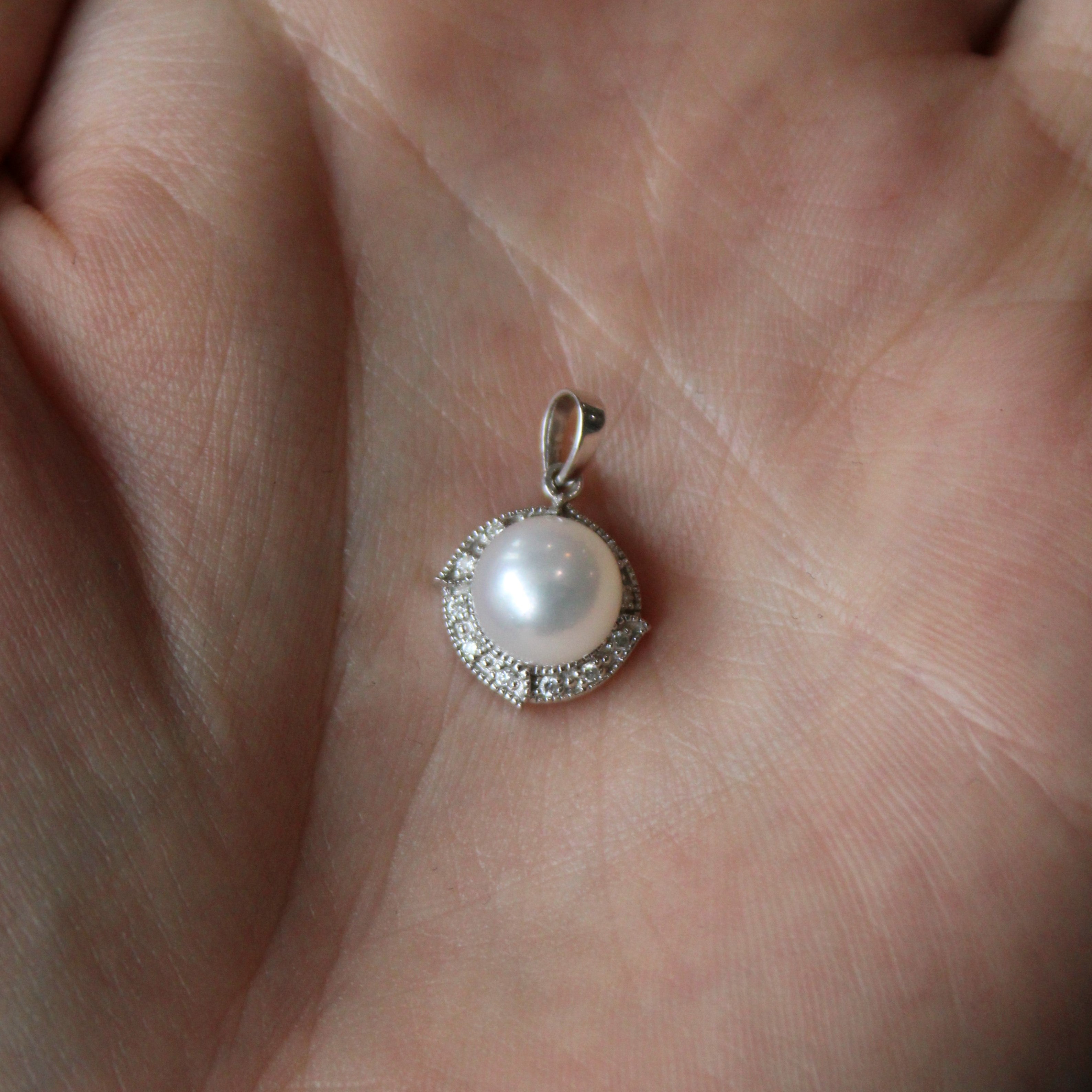 Pearl & Diamond Pendant | 0.07ctw |