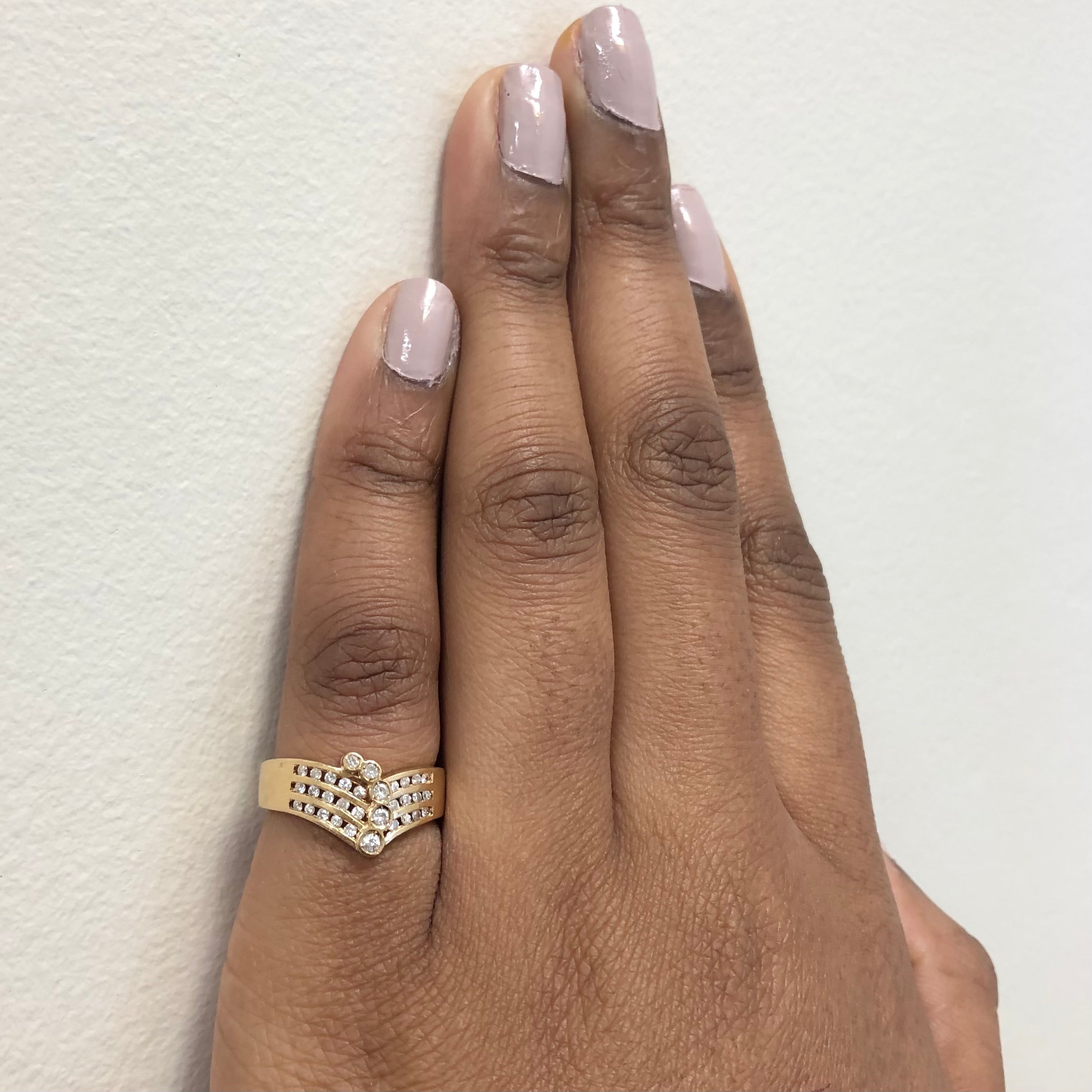 Channel Set Diamond Chevron Ring | 0.25ctw | SZ 6.5 |