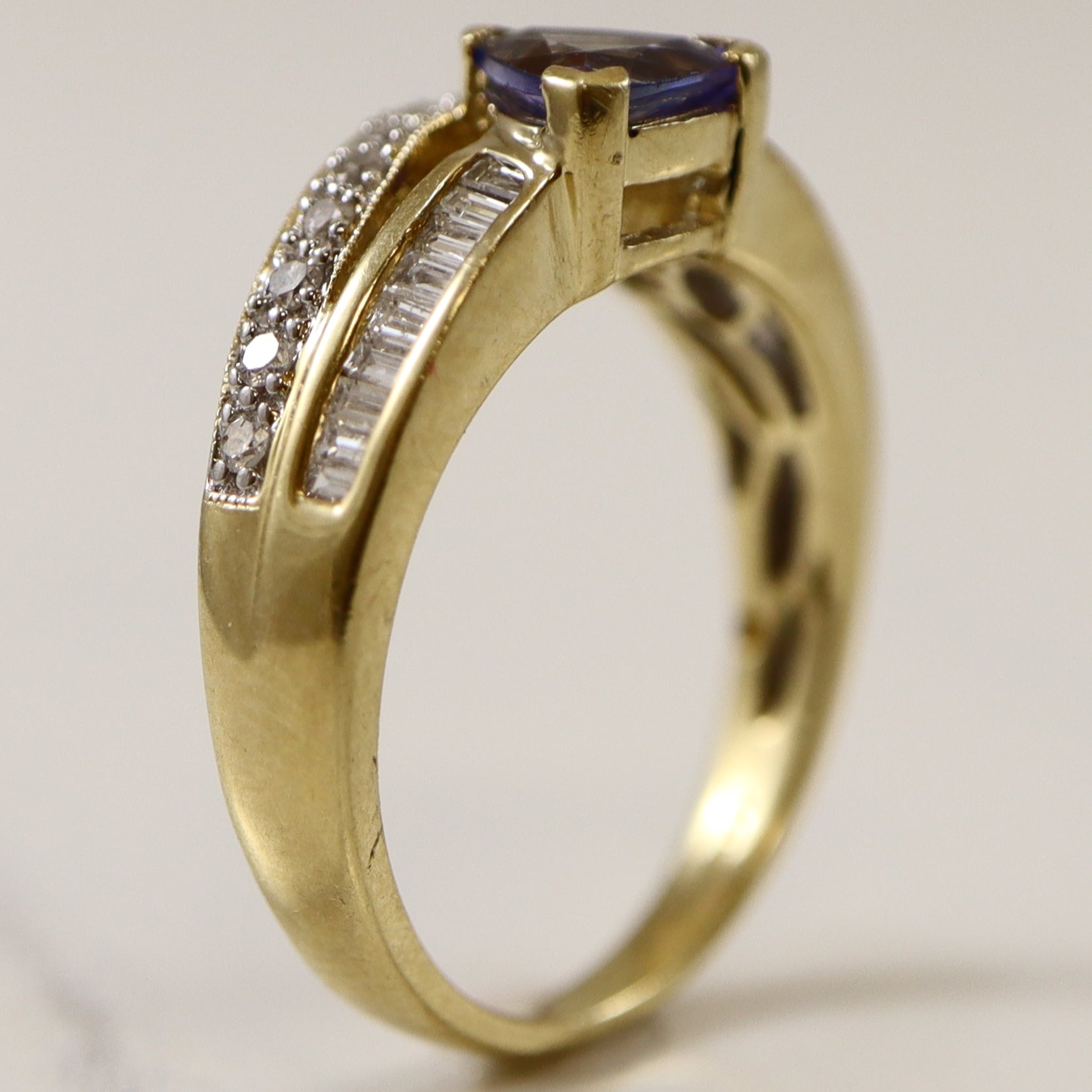 Tanzanite & Diamond Chevron Ring | 0.70ct, 0.30ctw | SZ 7 |