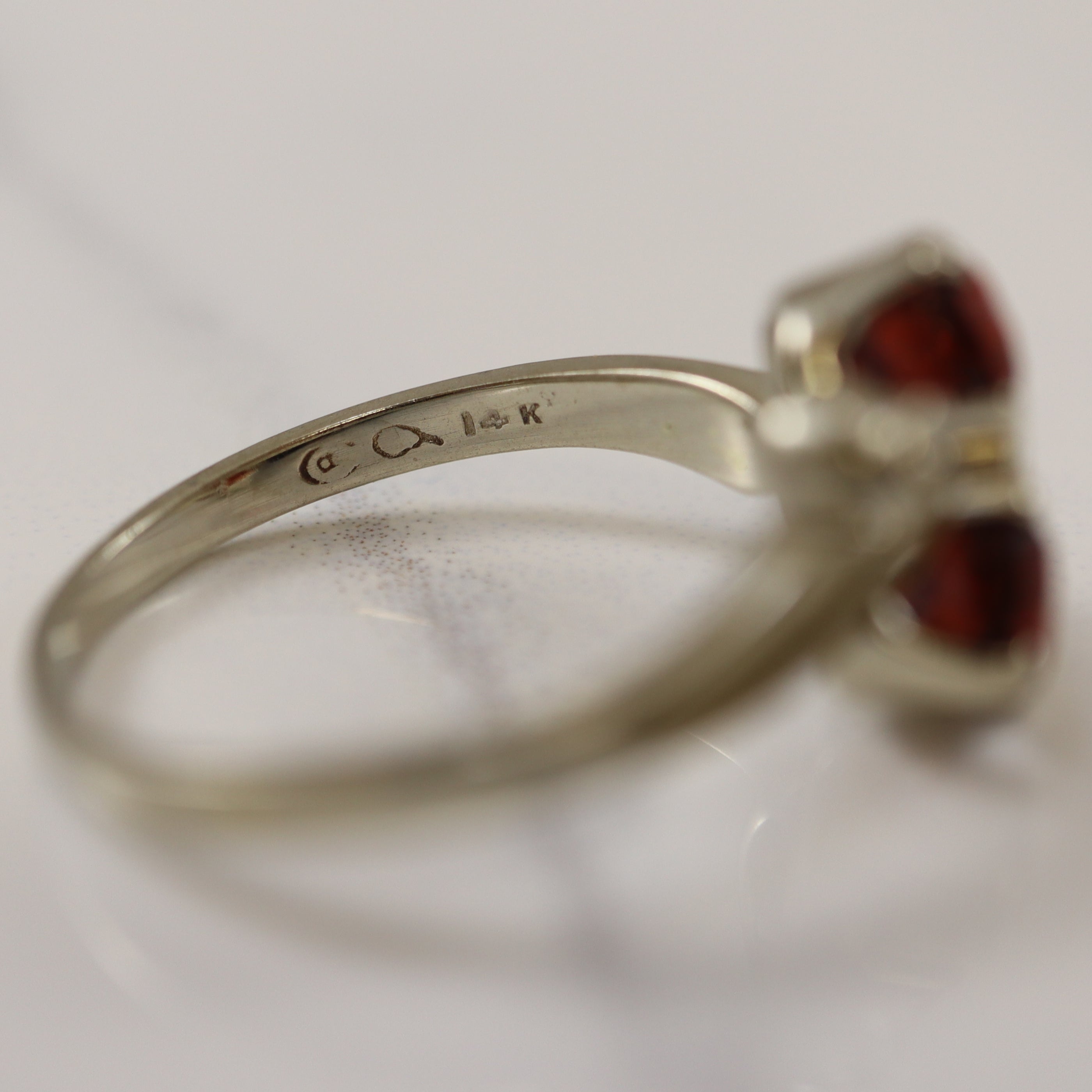 Garnet Bypass Scroll Ring | 1.50ctw | SZ 7.5 |