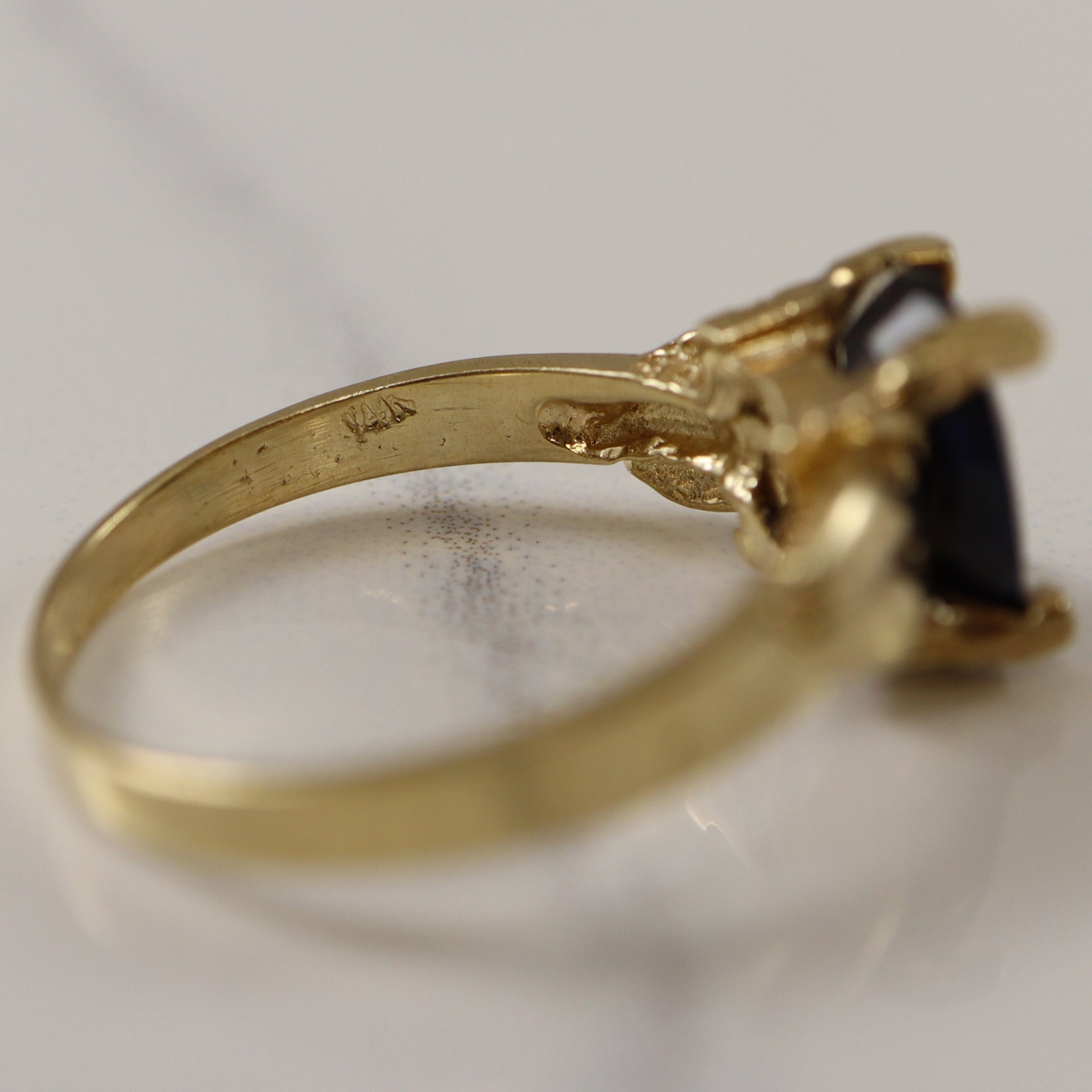 Prong Set Bypass Sapphire Ring | 2.40ct | SZ 7 |