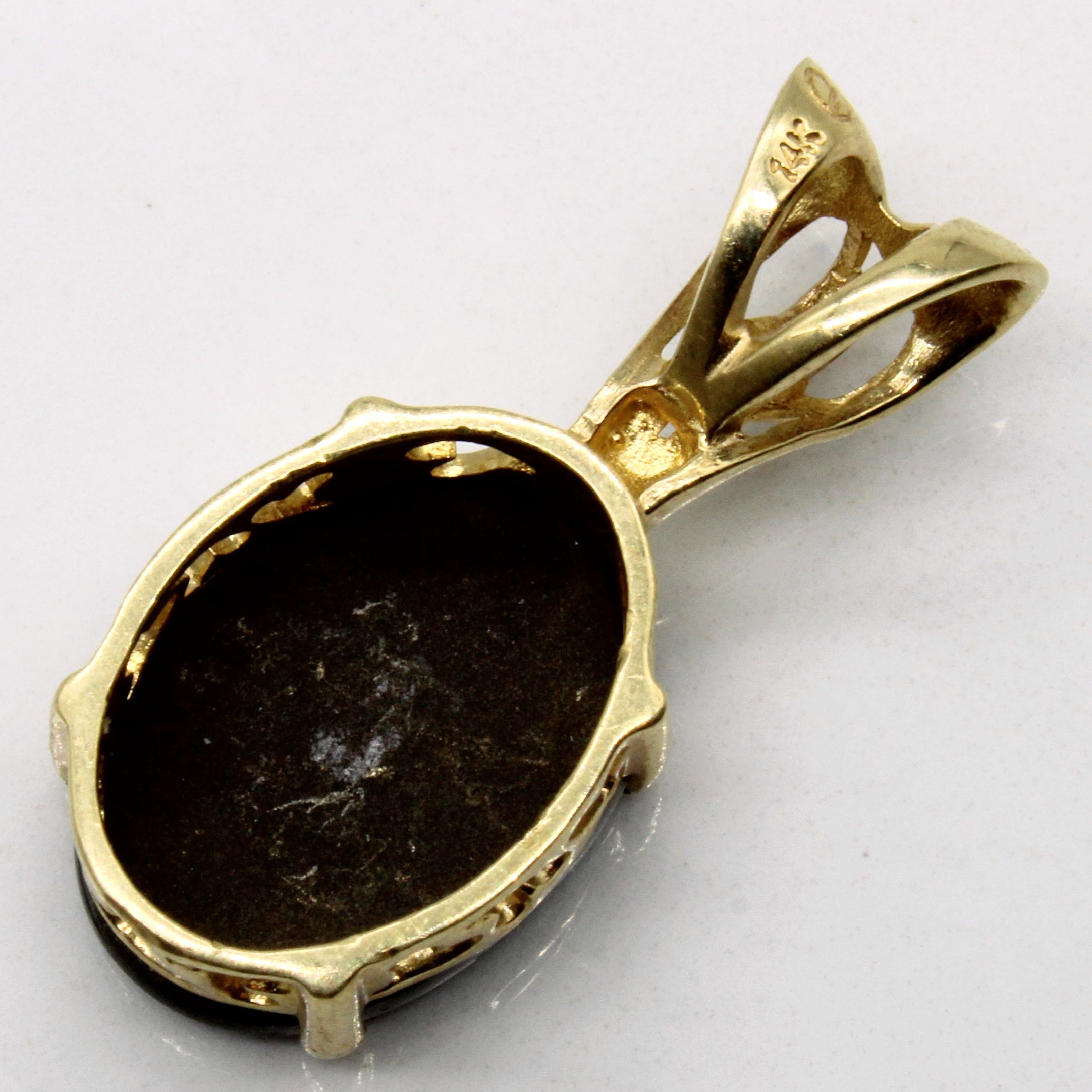 Ammolite Pendant | 2.20ct |
