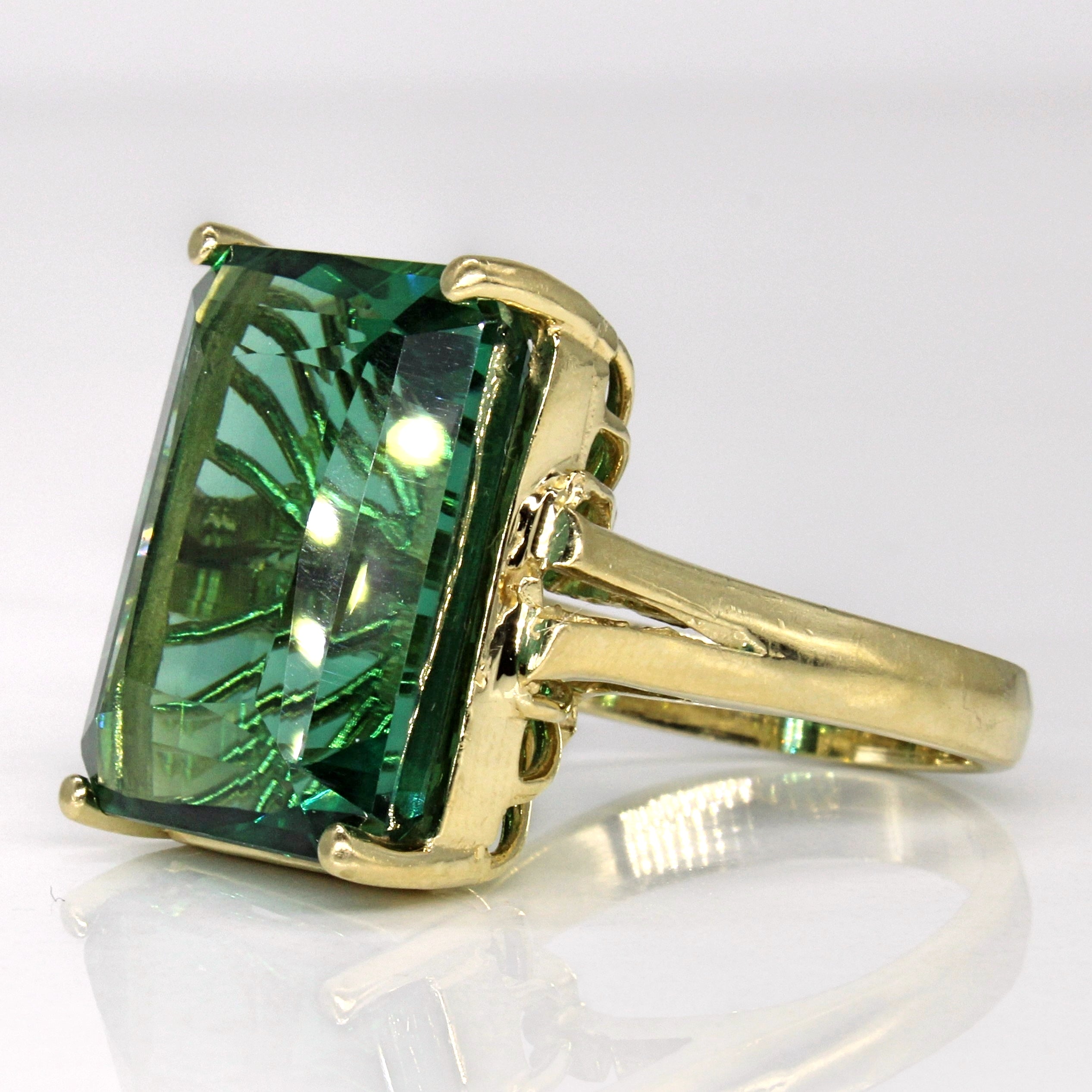 Bague cocktail en quartz vert synthétique | 20,55 ct | Taille 7 |