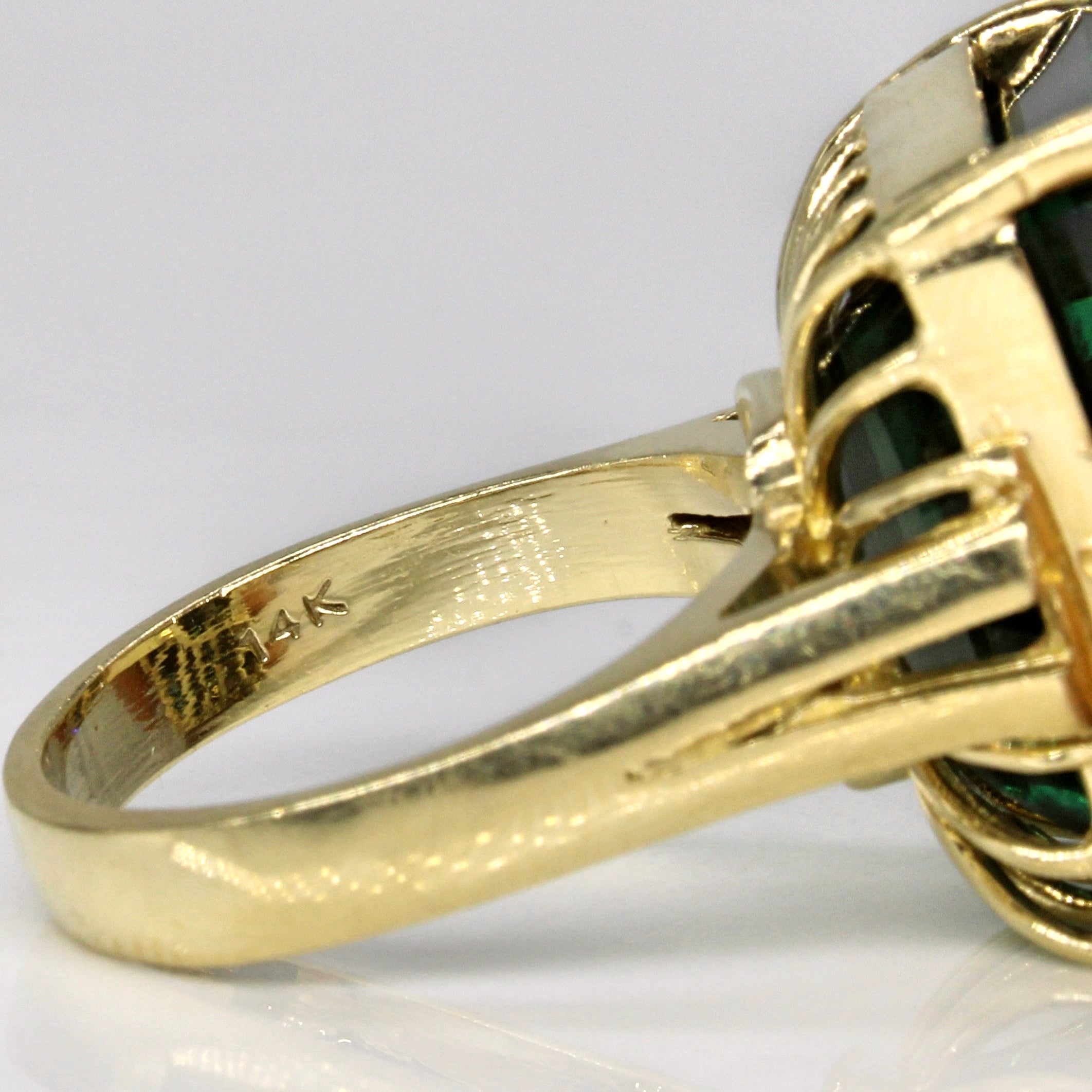 Bague cocktail en quartz vert synthétique | 20,55 ct | Taille 7 |