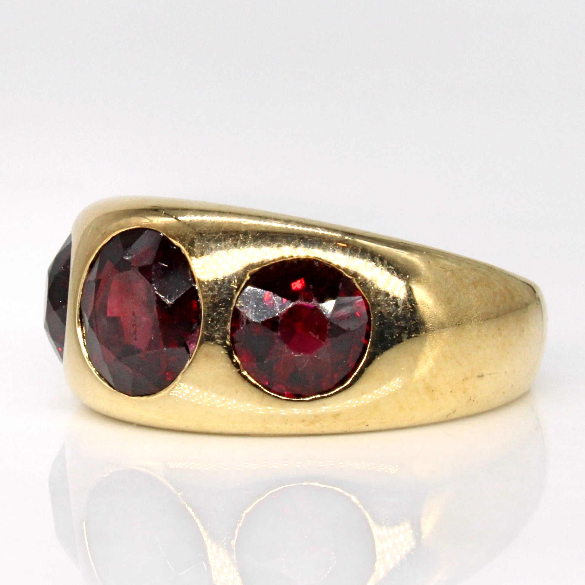Three Stone Garnet Ring | 4.10ctw | SZ 7.5 |