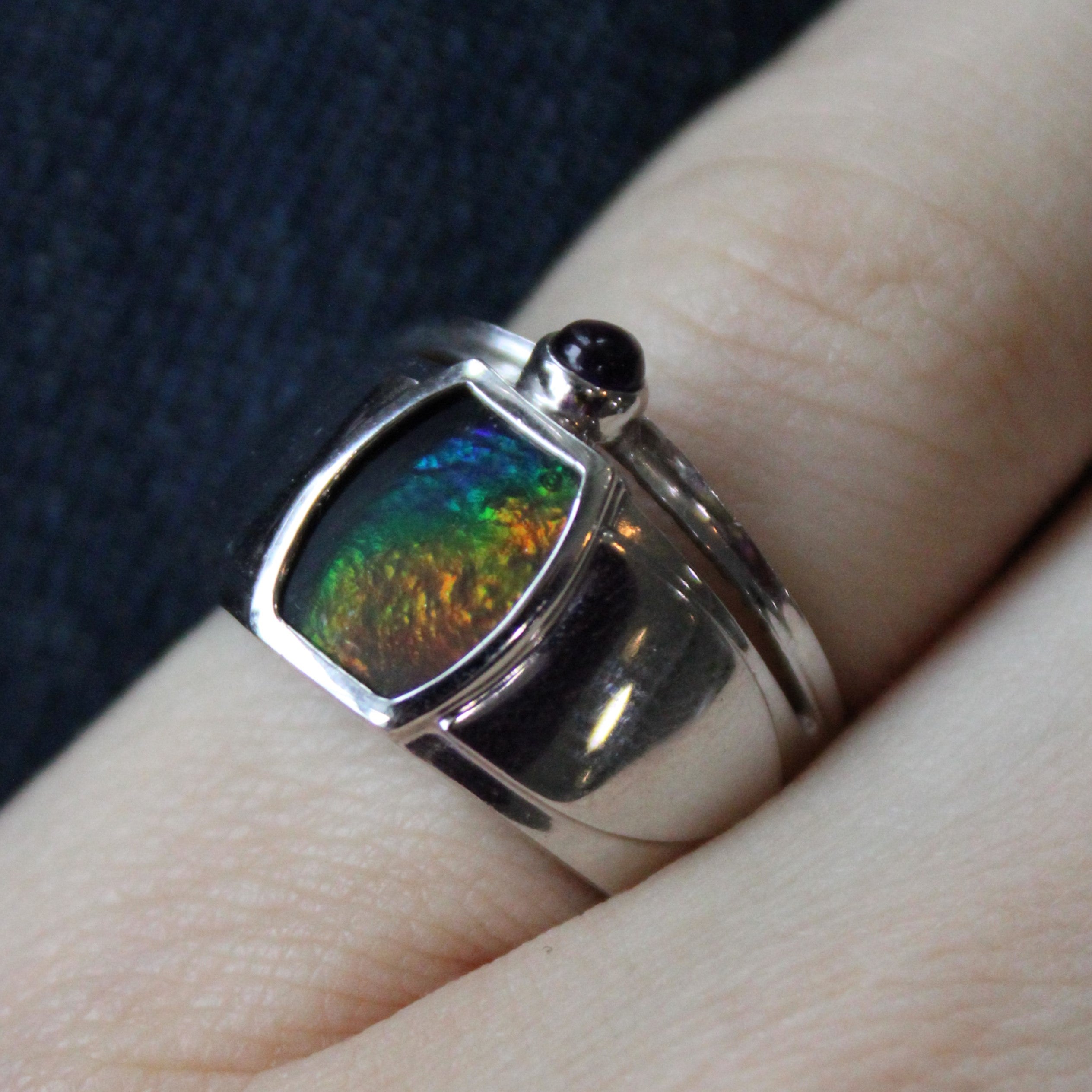 Ammolite & Amethyst Cocktail Ring | 1.30ct, 0.11ct | SZ 7 |