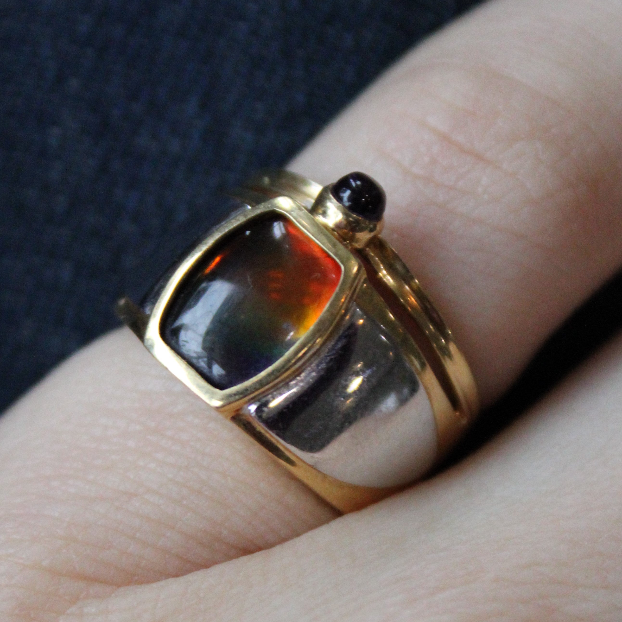 Ammolite & Amethyst Cocktail Ring | 1.50ct, 0.11ct | SZ 5.5 |