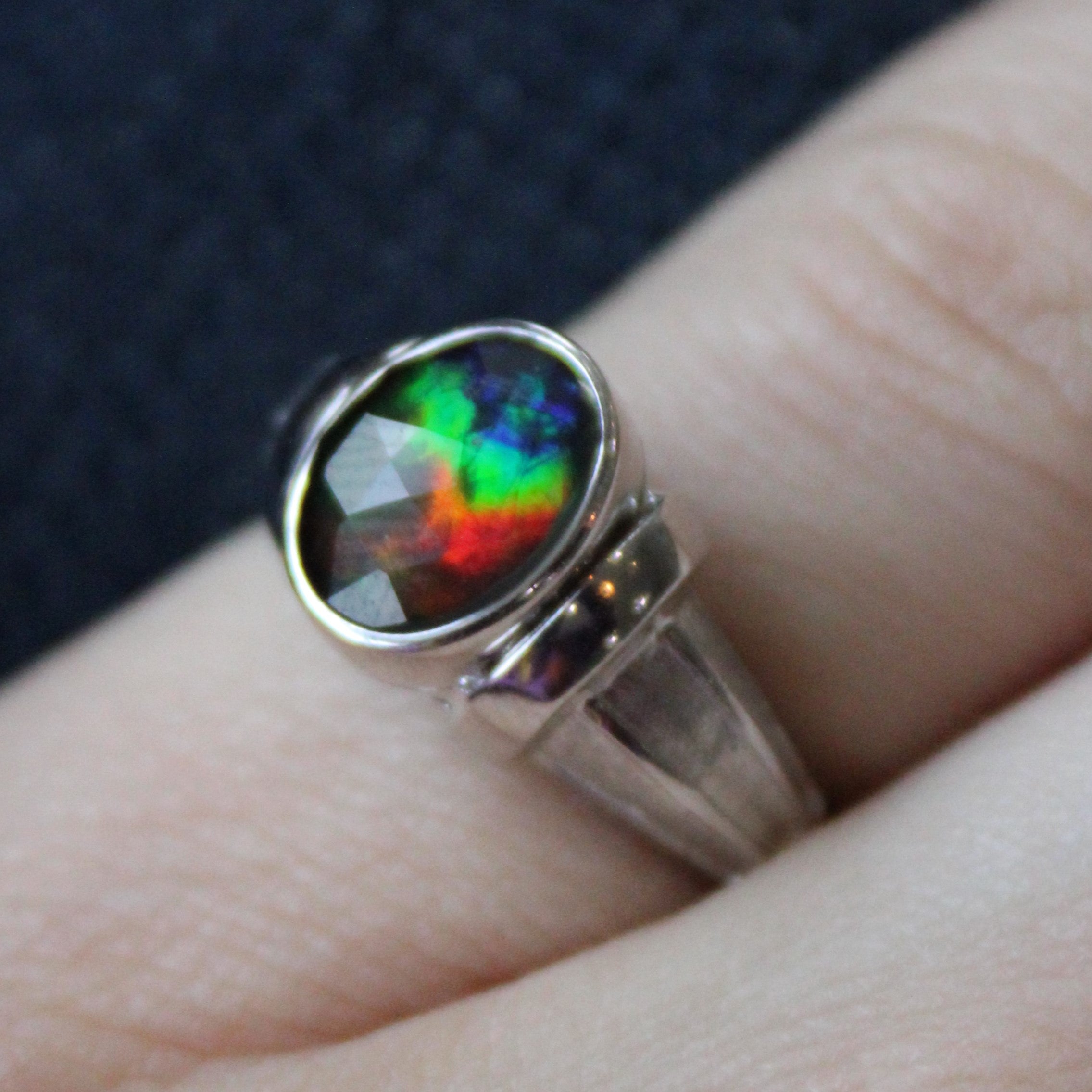 Solitaire Ammolite Cocktail Ring | 1.30ct | SZ 7 |