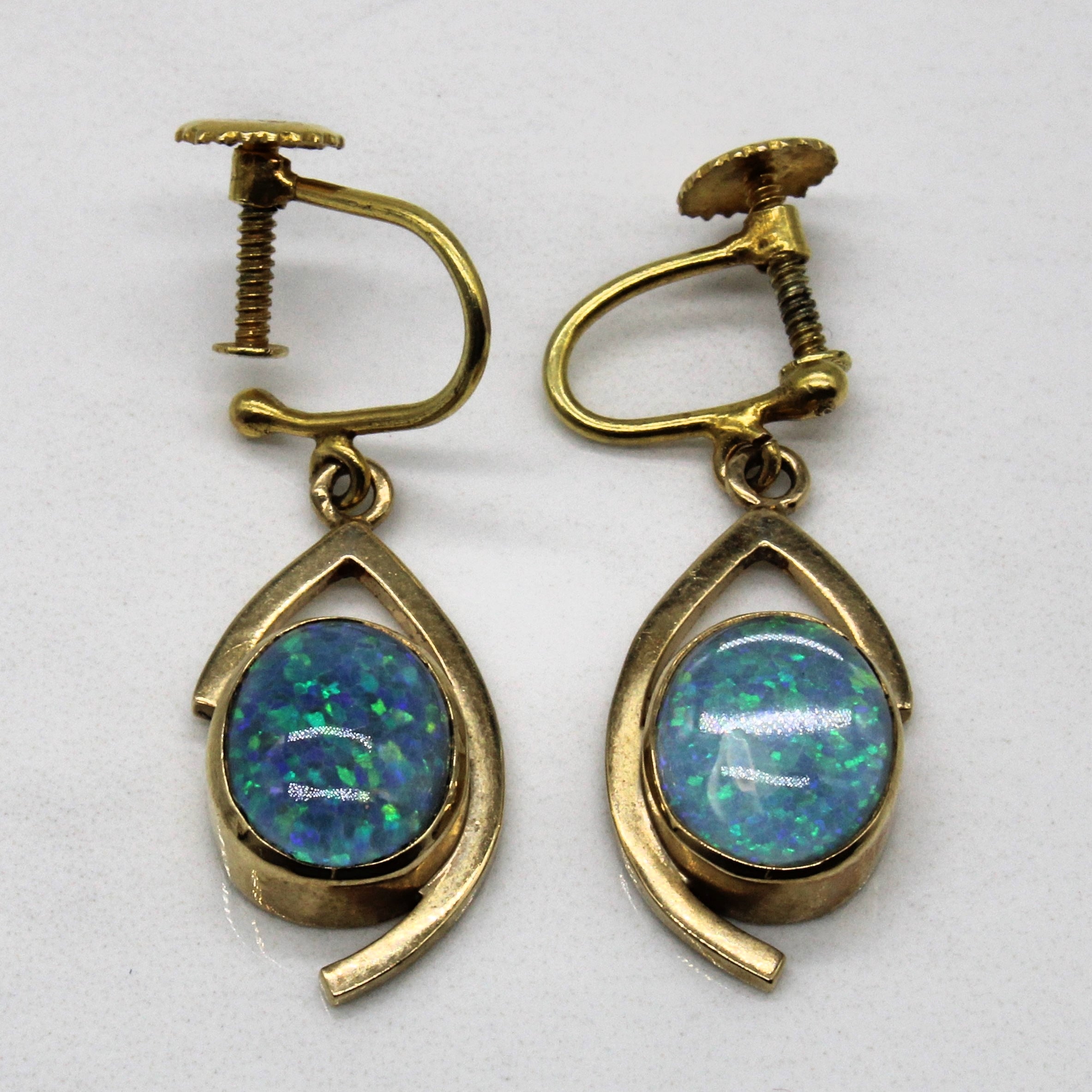 Boucles d'oreilles à clip en forme de triplet d'opale | 2,60 ctw |