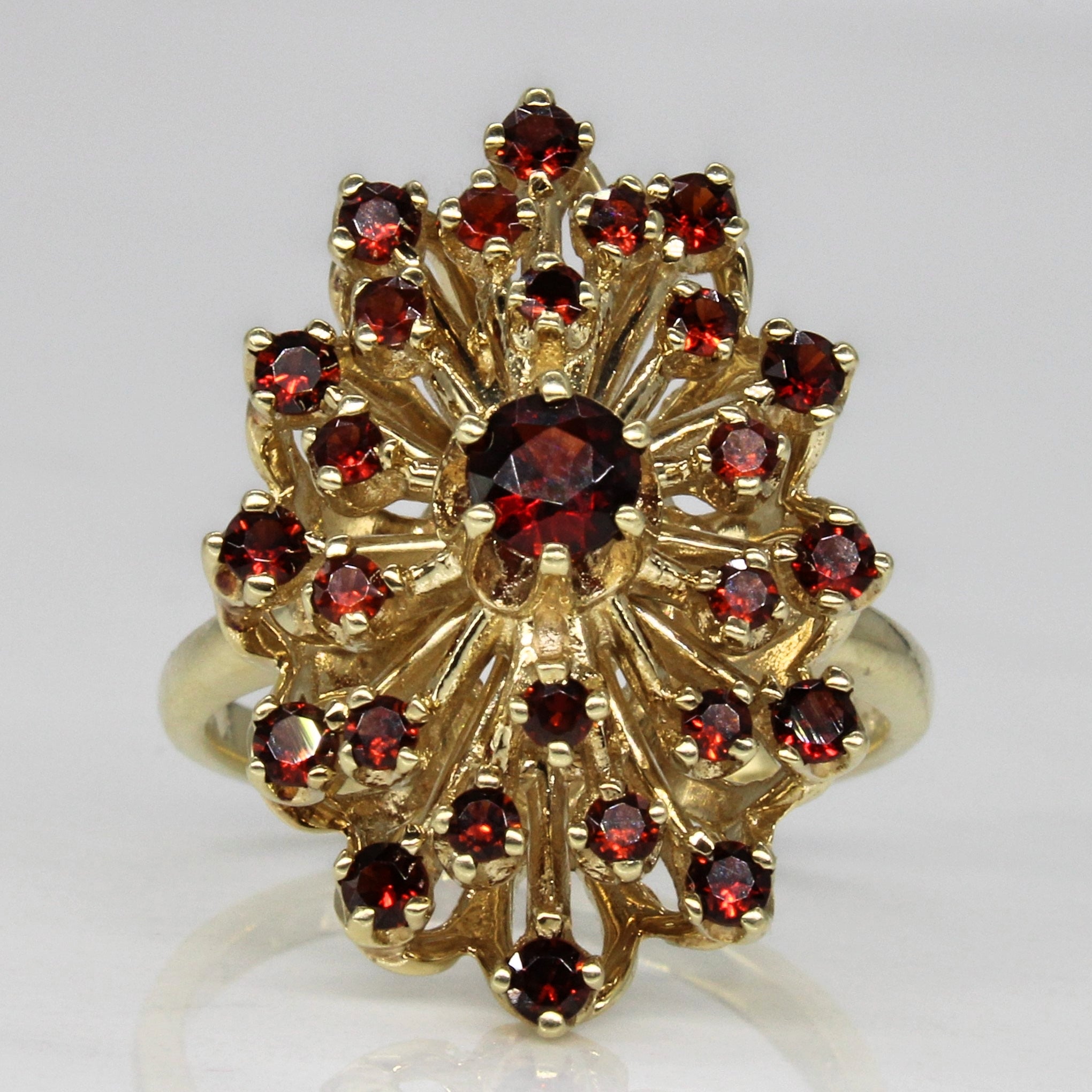 High Set Garnet Cocktail Ring | 0.92ctw | SZ 7 |