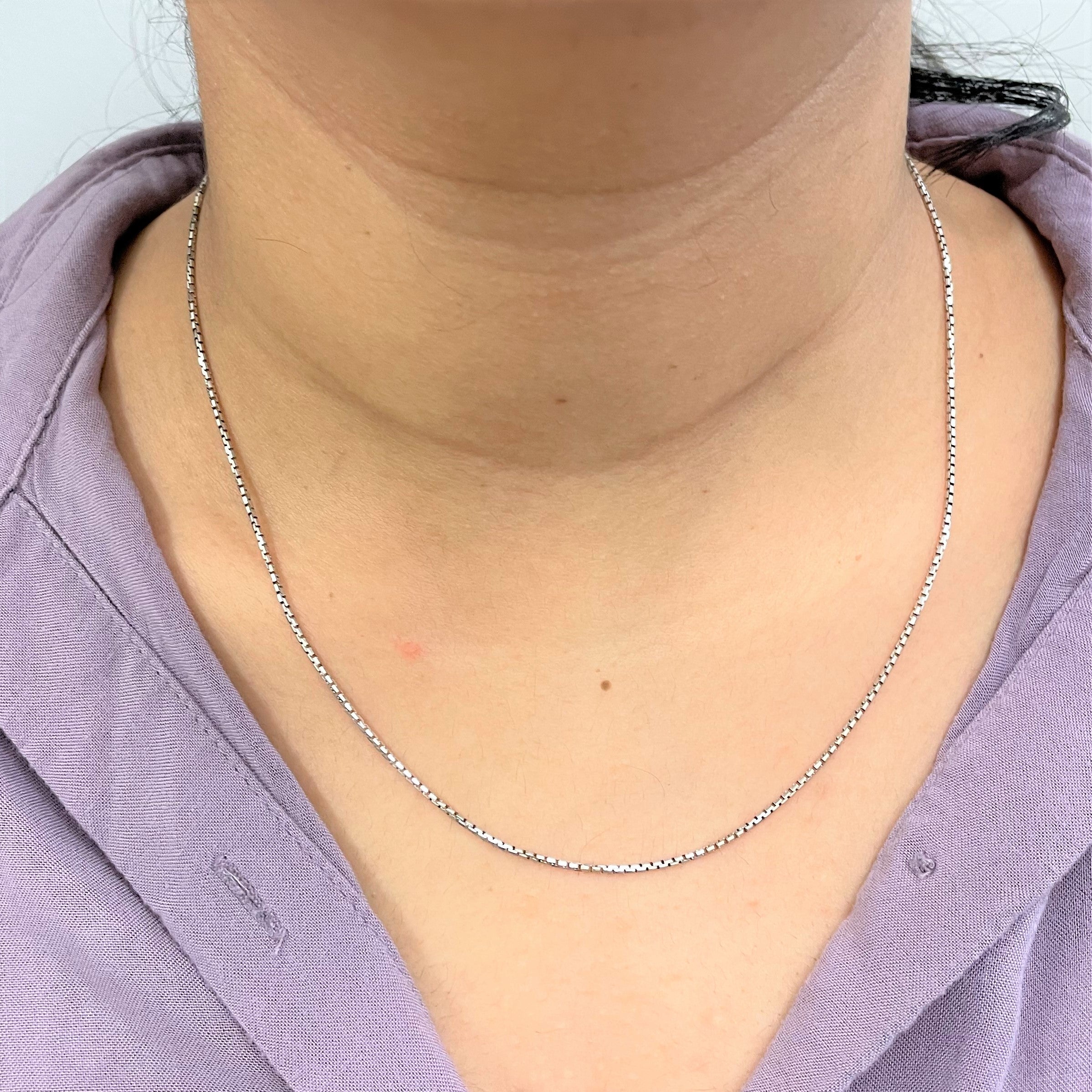 8k White Gold Box Chain | 18" |