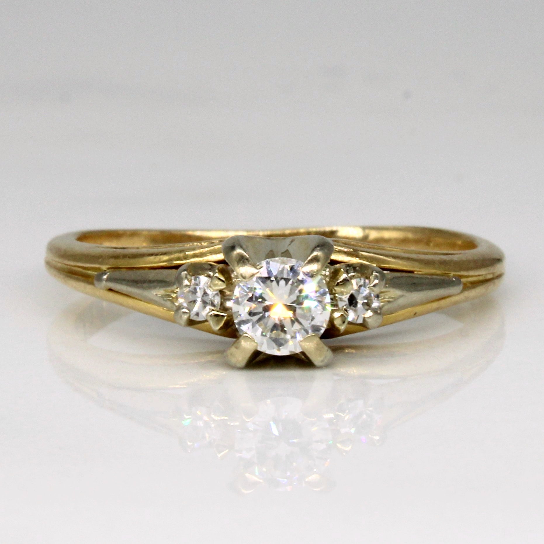 Three Stone Diamond Engagement Ring | 0.25ctw | SZ 6.75 |