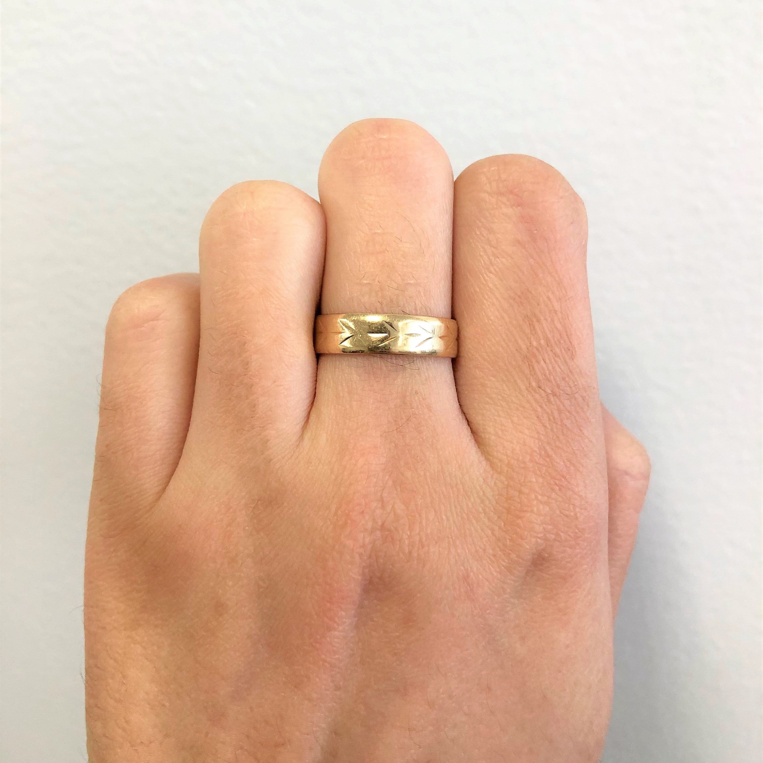1960s Patterned Gold Band | SZ 7.25 |