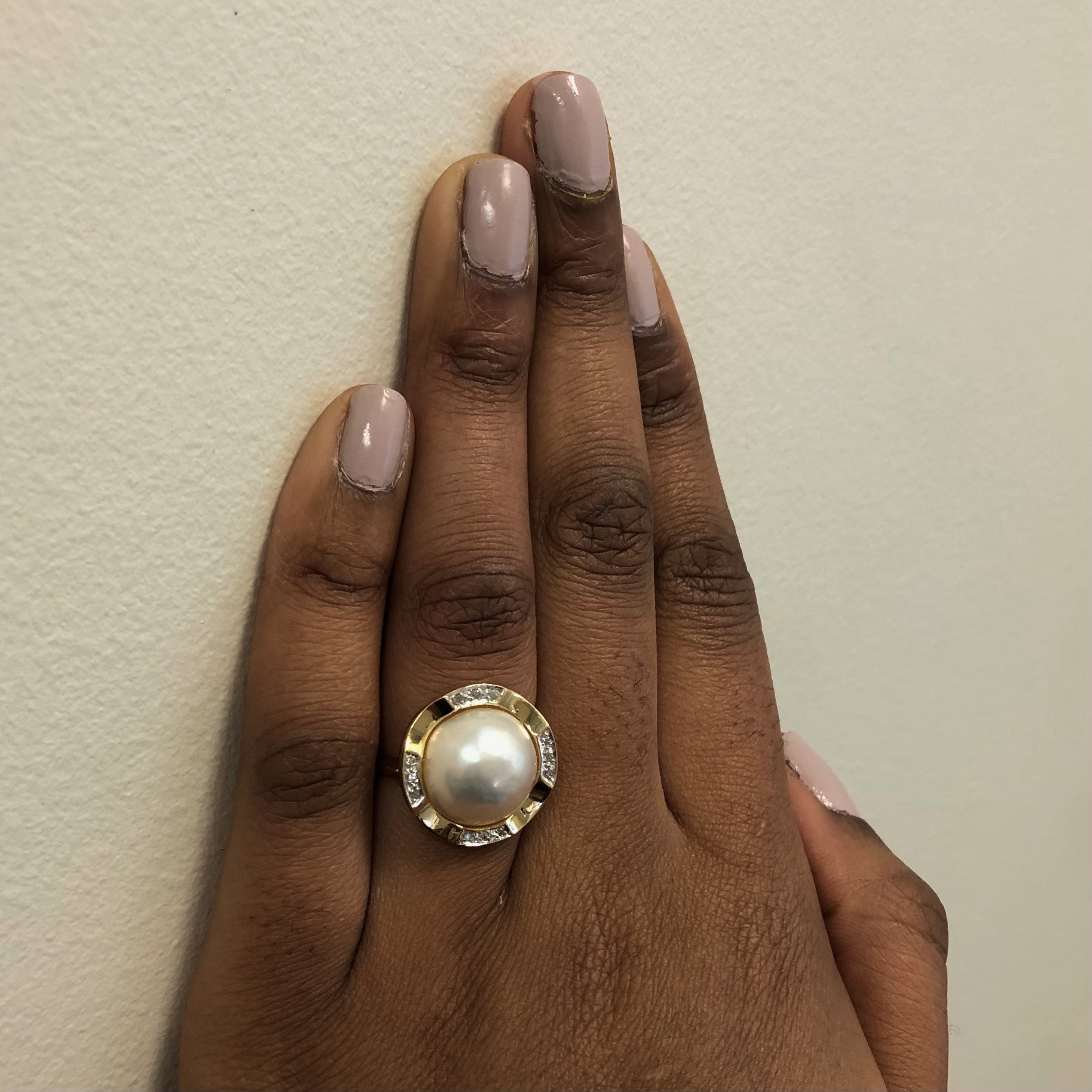 Bezel Set Mabe Pearl & Diamond Cocktail Ring | 0.12ctw, 15.00ct | SZ 8.5 |
