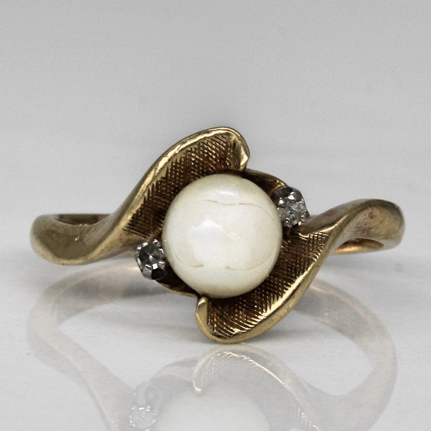 Bypass Pearl & Diamond Ring | 0.02ctw | SZ 6.5 |