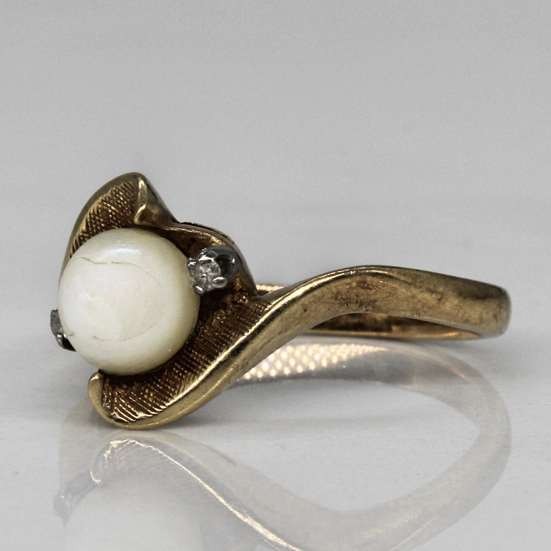 Bypass Pearl & Diamond Ring | 0.02ctw | SZ 6.5 |