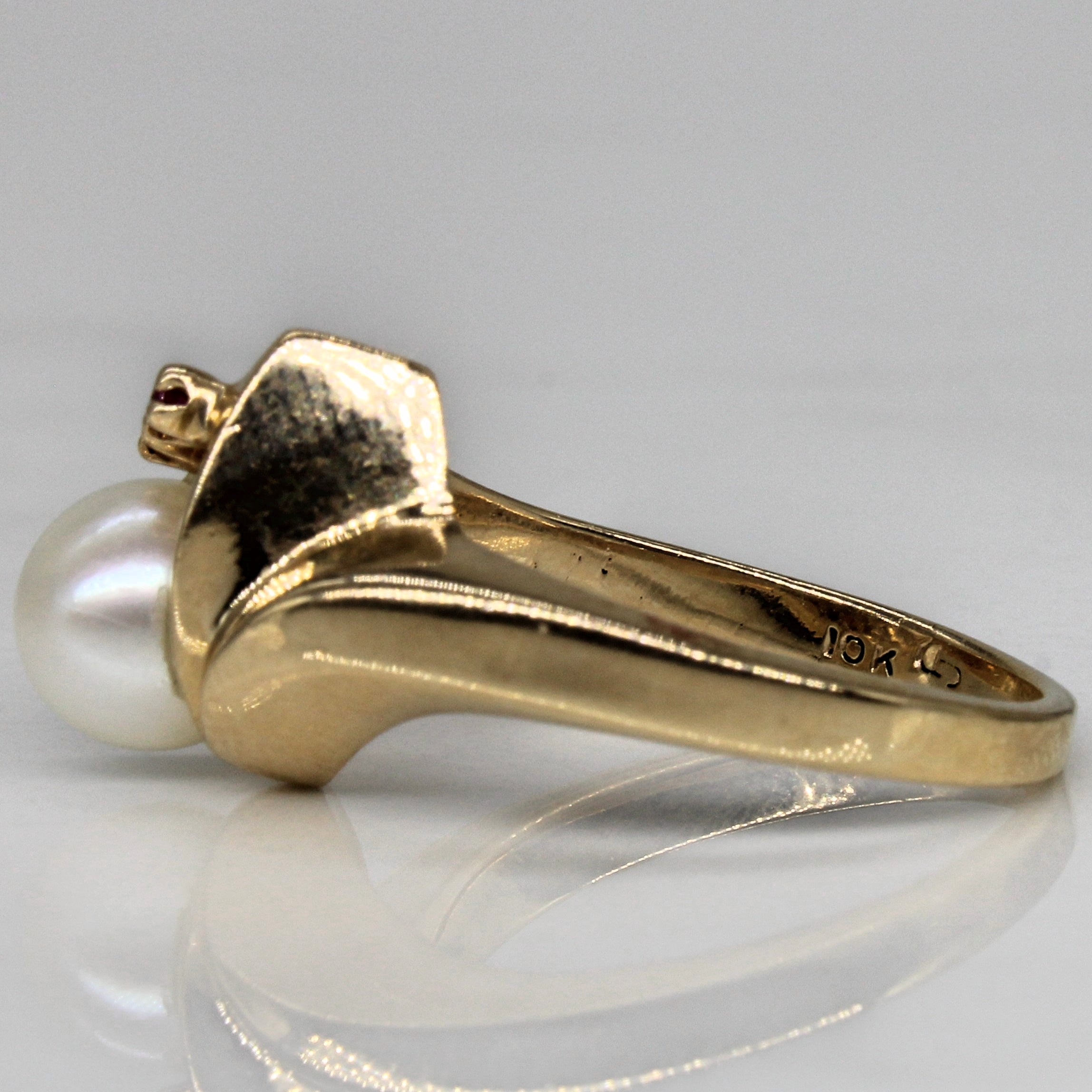 Bypass Pearl & Synthetic Ruby Ring | 0.02ctw | SZ 6.5 |