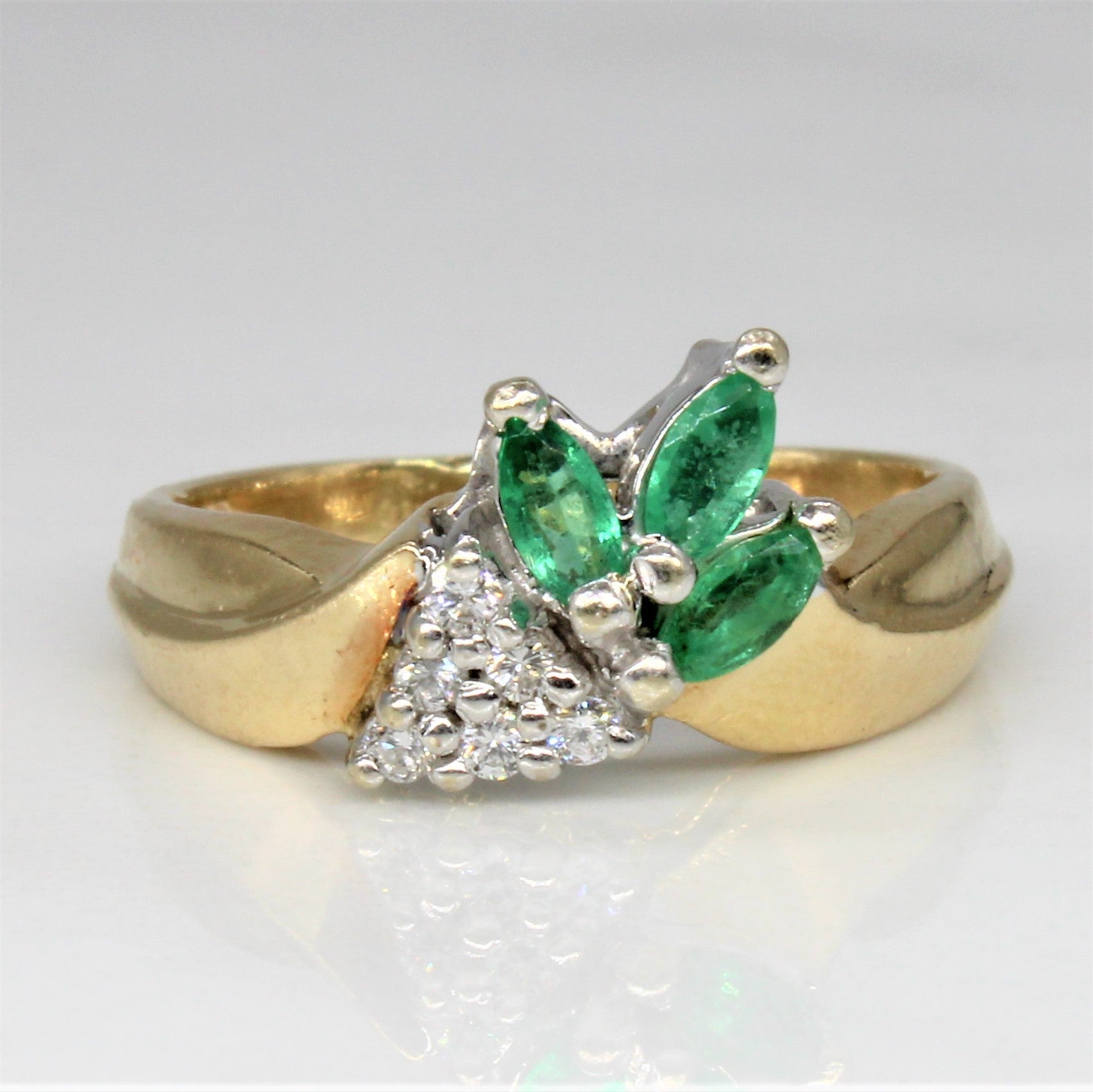 Emerald & Diamond Grape Vine Ring | 0.21ctw, 0.06ctw | SZ 4.5 |
