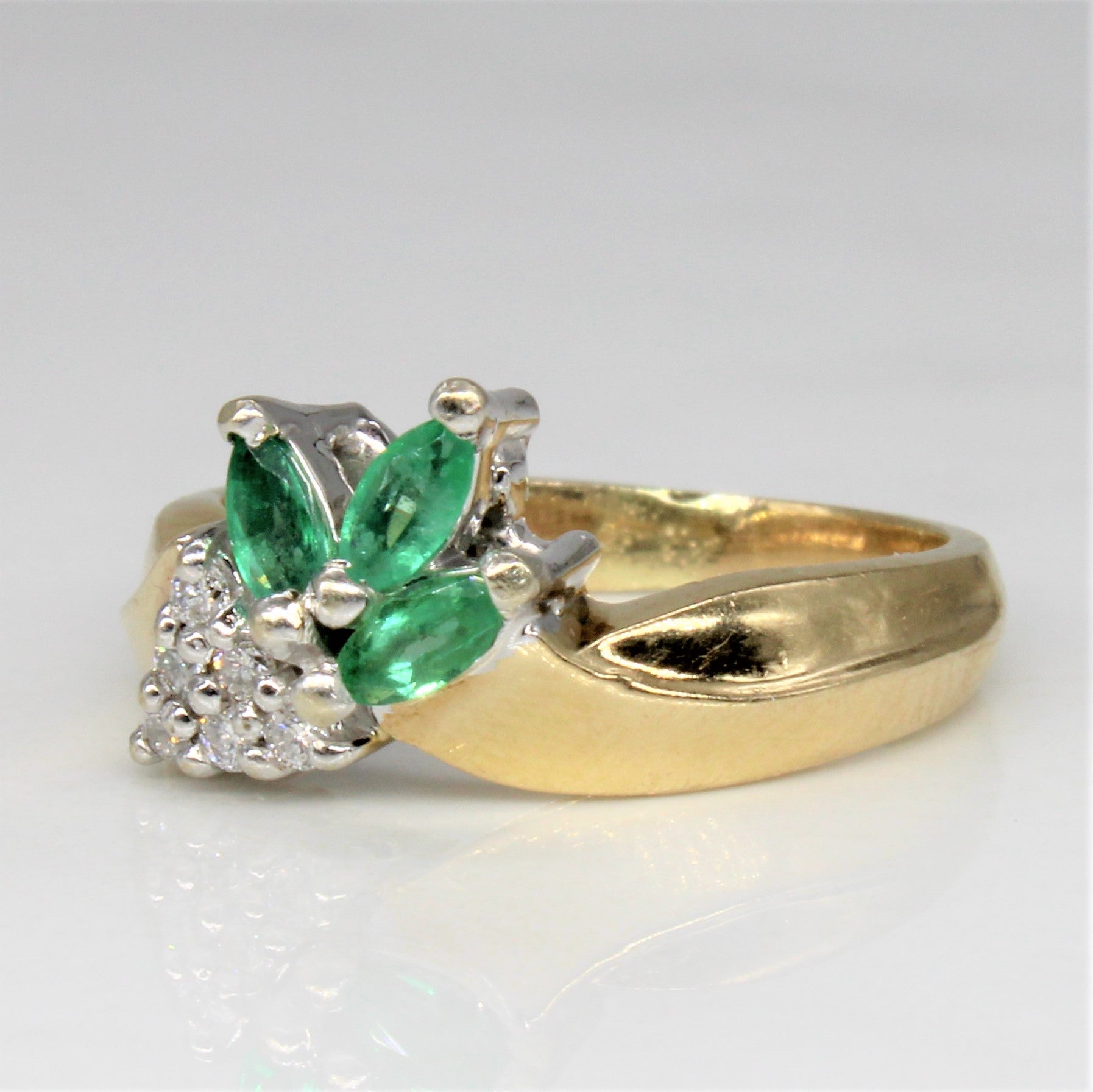 Emerald & Diamond Grape Vine Ring | 0.21ctw, 0.06ctw | SZ 4.5 |