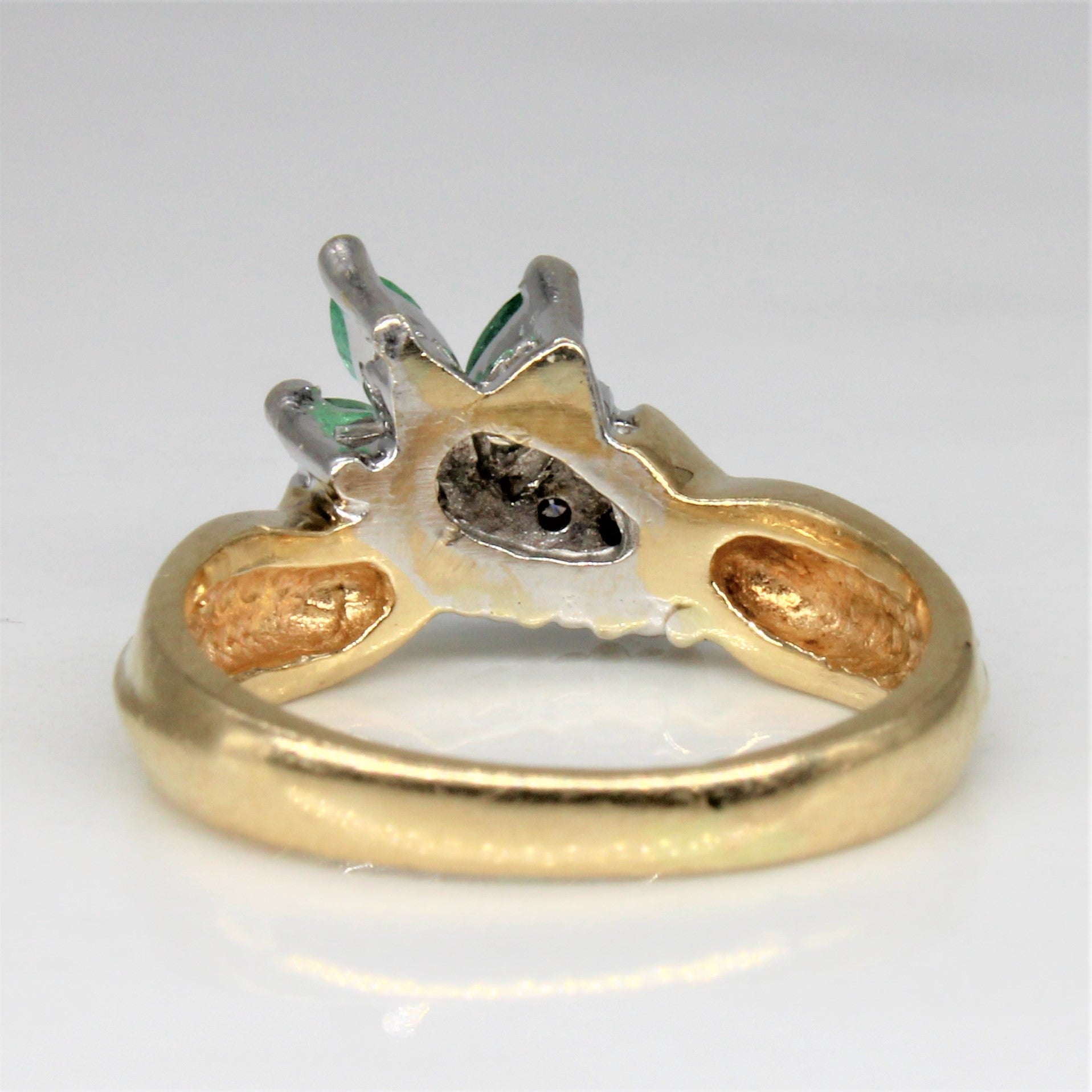 Emerald & Diamond Grape Vine Ring | 0.21ctw, 0.06ctw | SZ 4.5 |