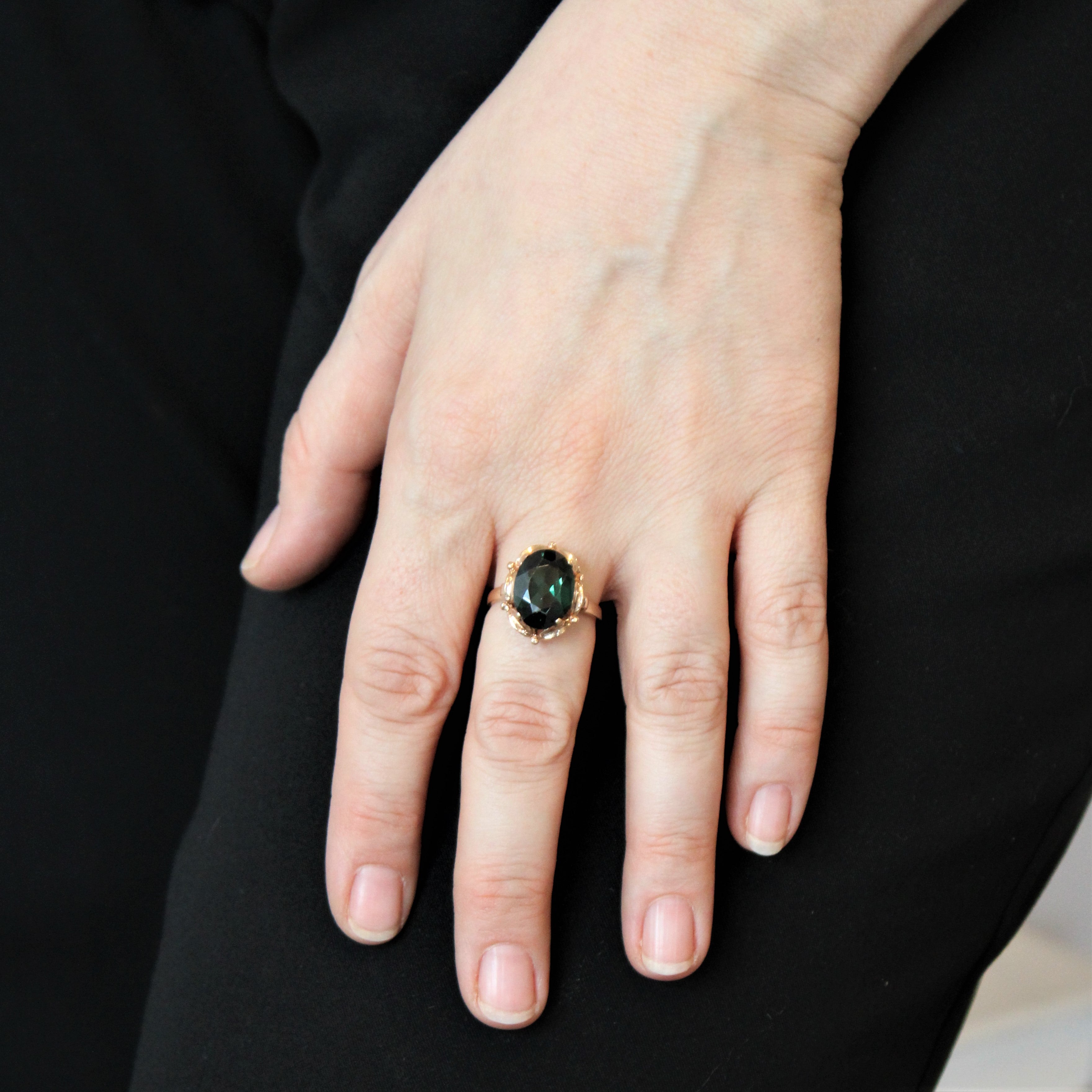 Synthetic Green Sapphire Cocktail Ring | 5.50ct | SZ 7.75 |